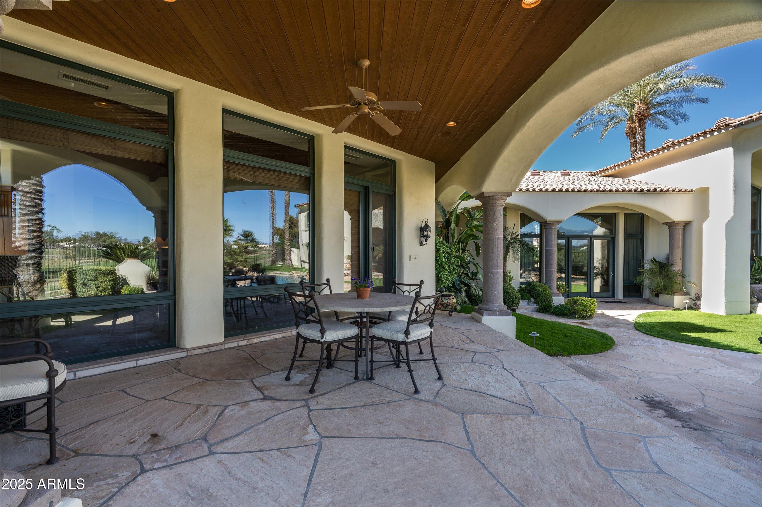 HIDDEN PARADISE - Residential