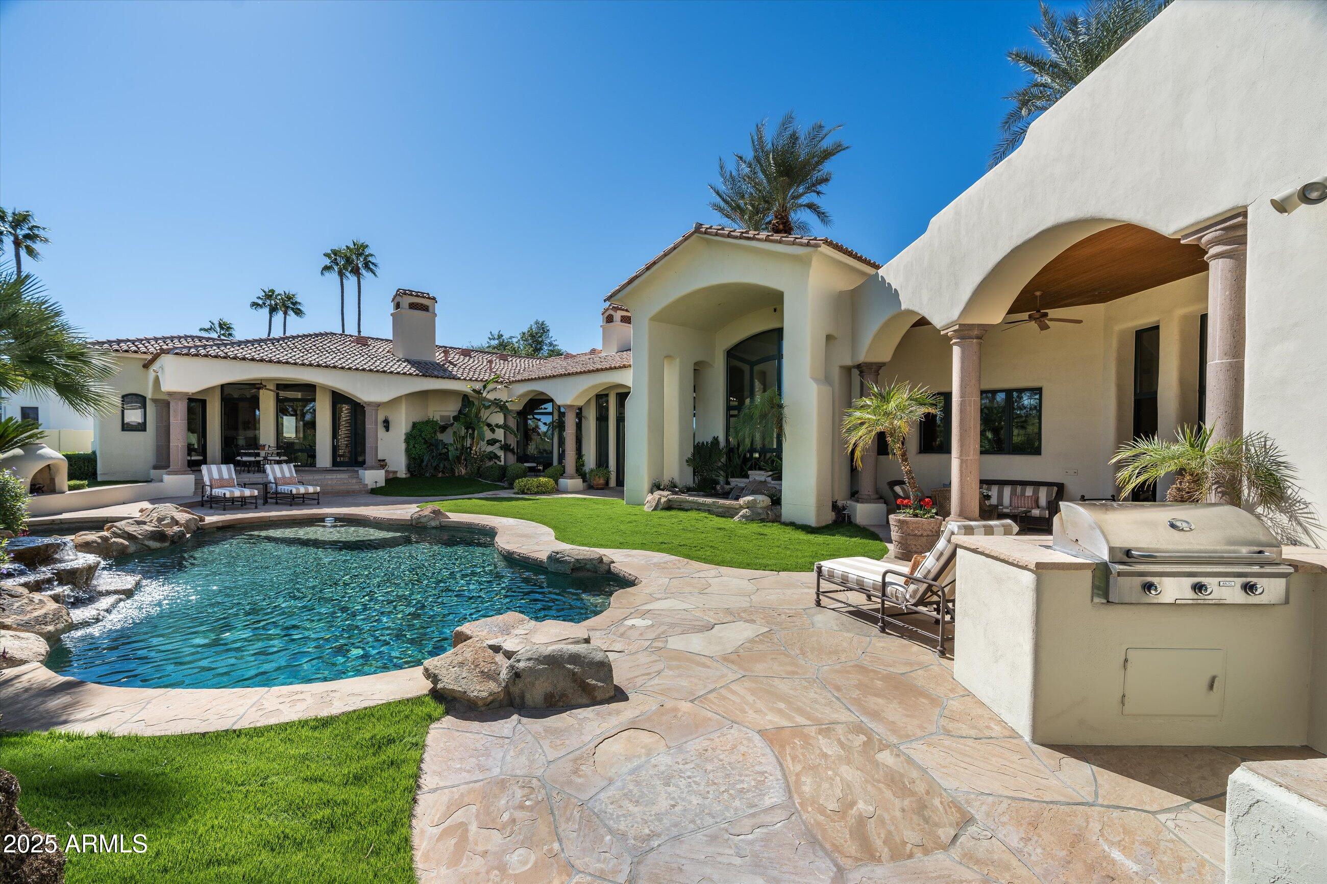 HIDDEN PARADISE - Residential