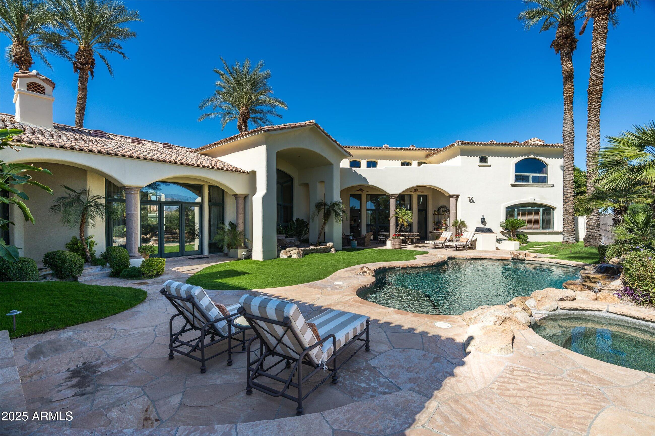 HIDDEN PARADISE - Residential