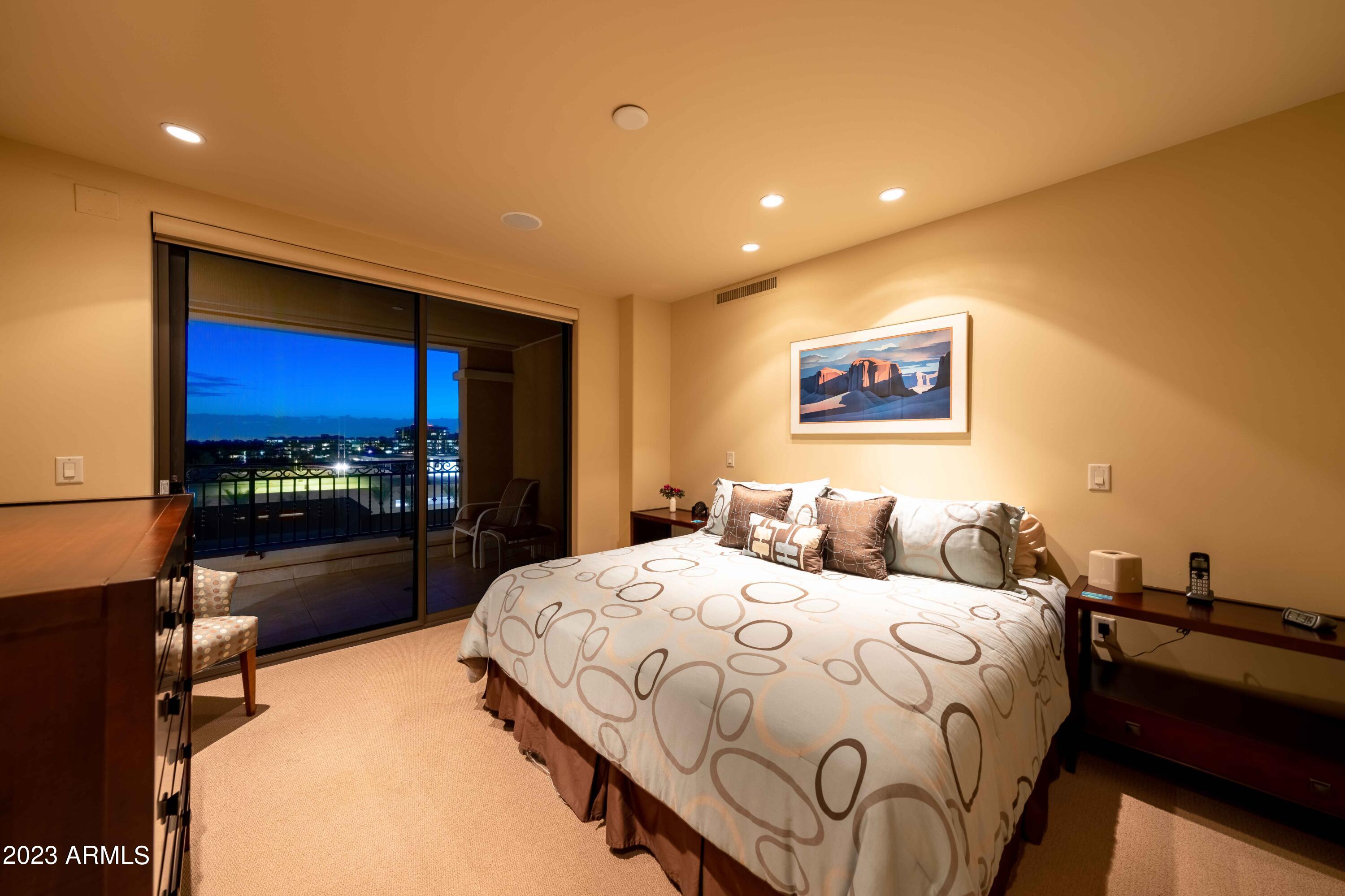 Scottsdale Waterfront Residences - Residential