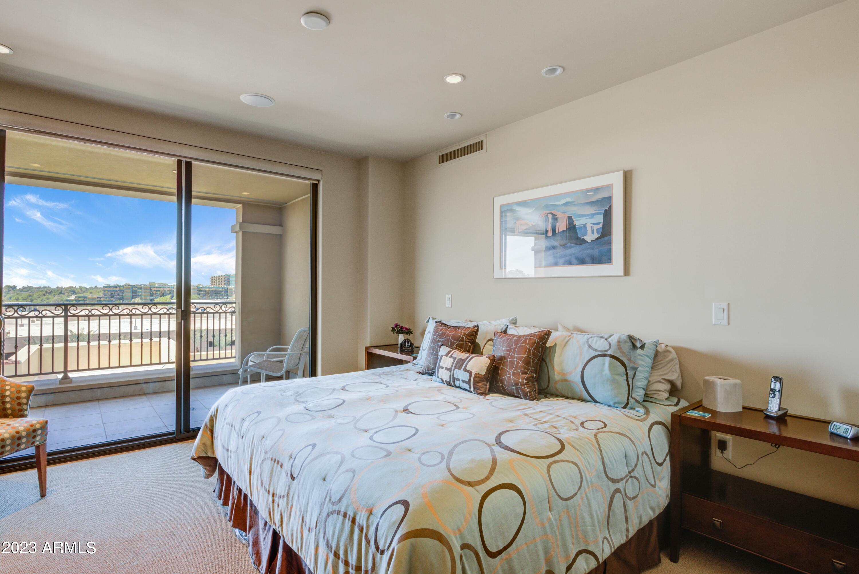 Scottsdale Waterfront Residences - Residential