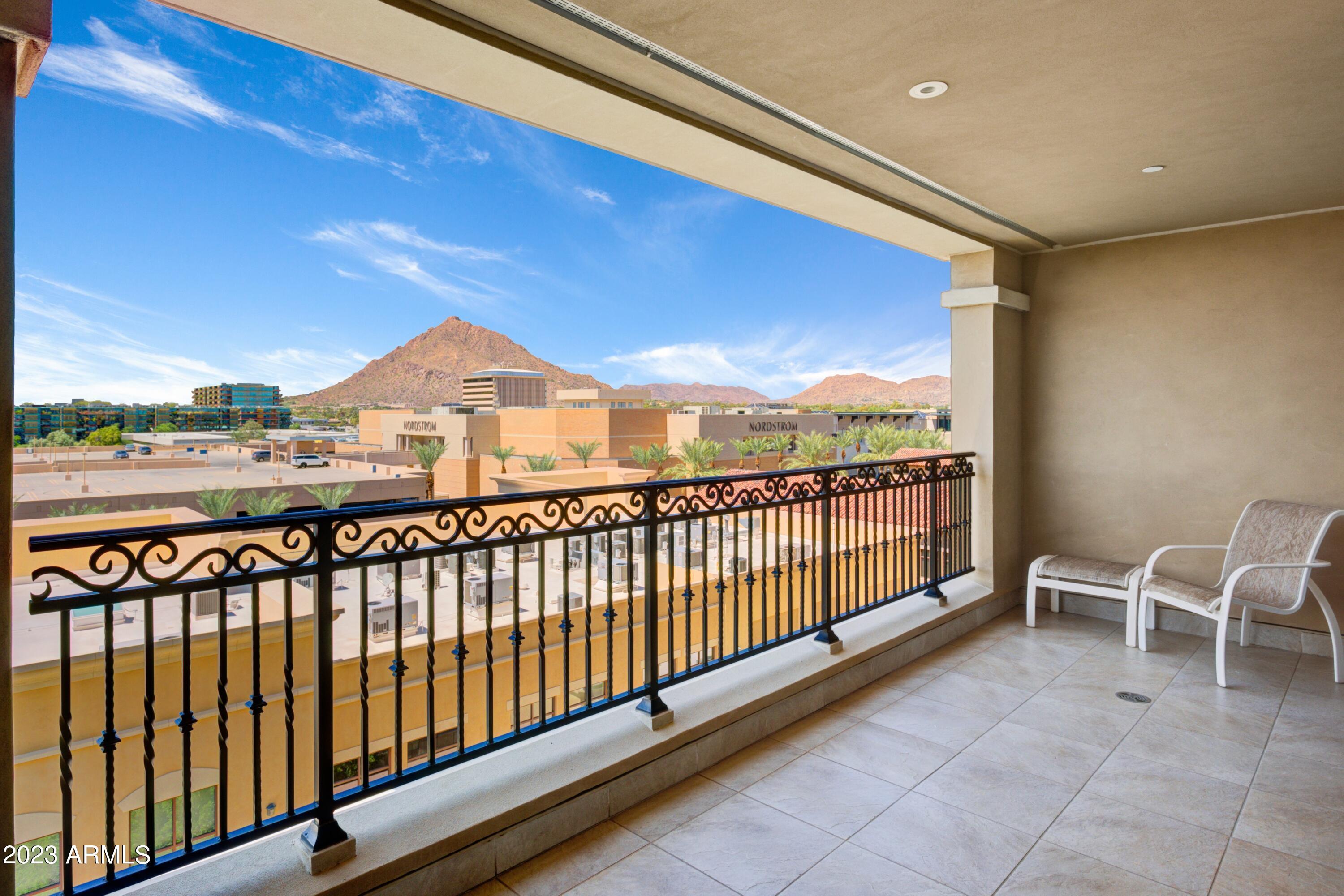 Scottsdale Waterfront Residences - Residential