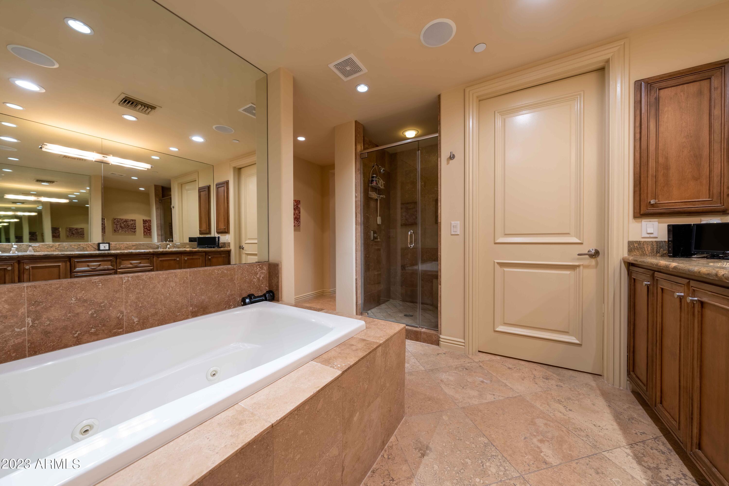 Scottsdale Waterfront Residences - Residential