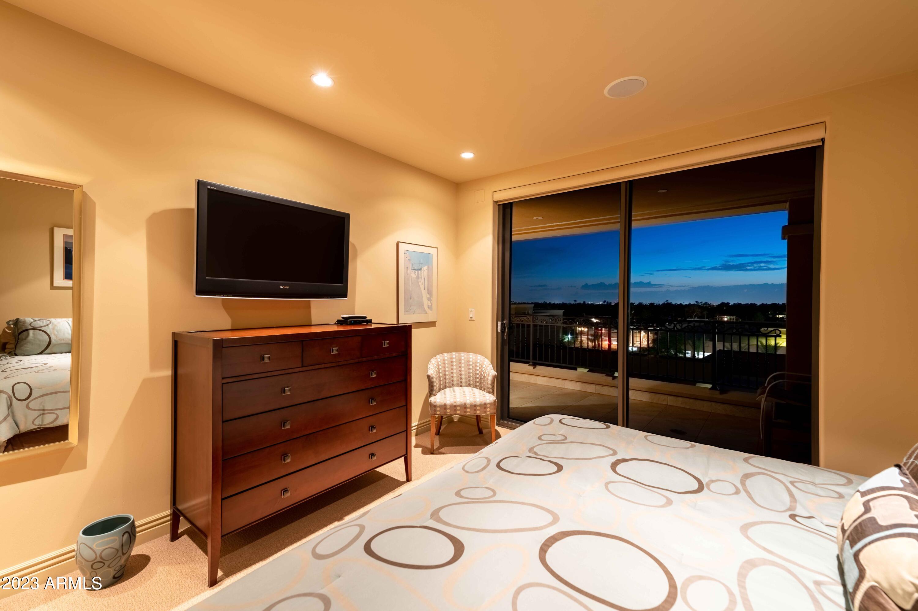 Scottsdale Waterfront Residences - Residential