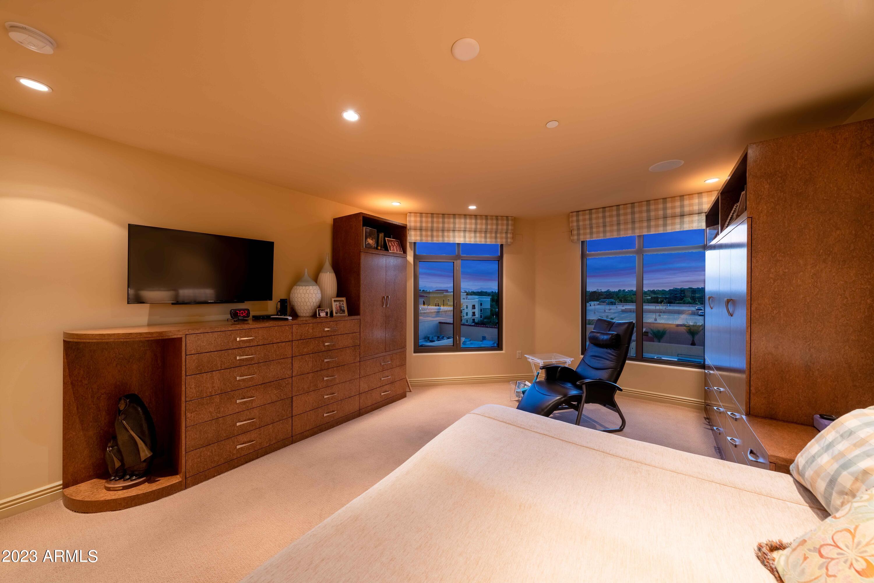 Scottsdale Waterfront Residences - Residential