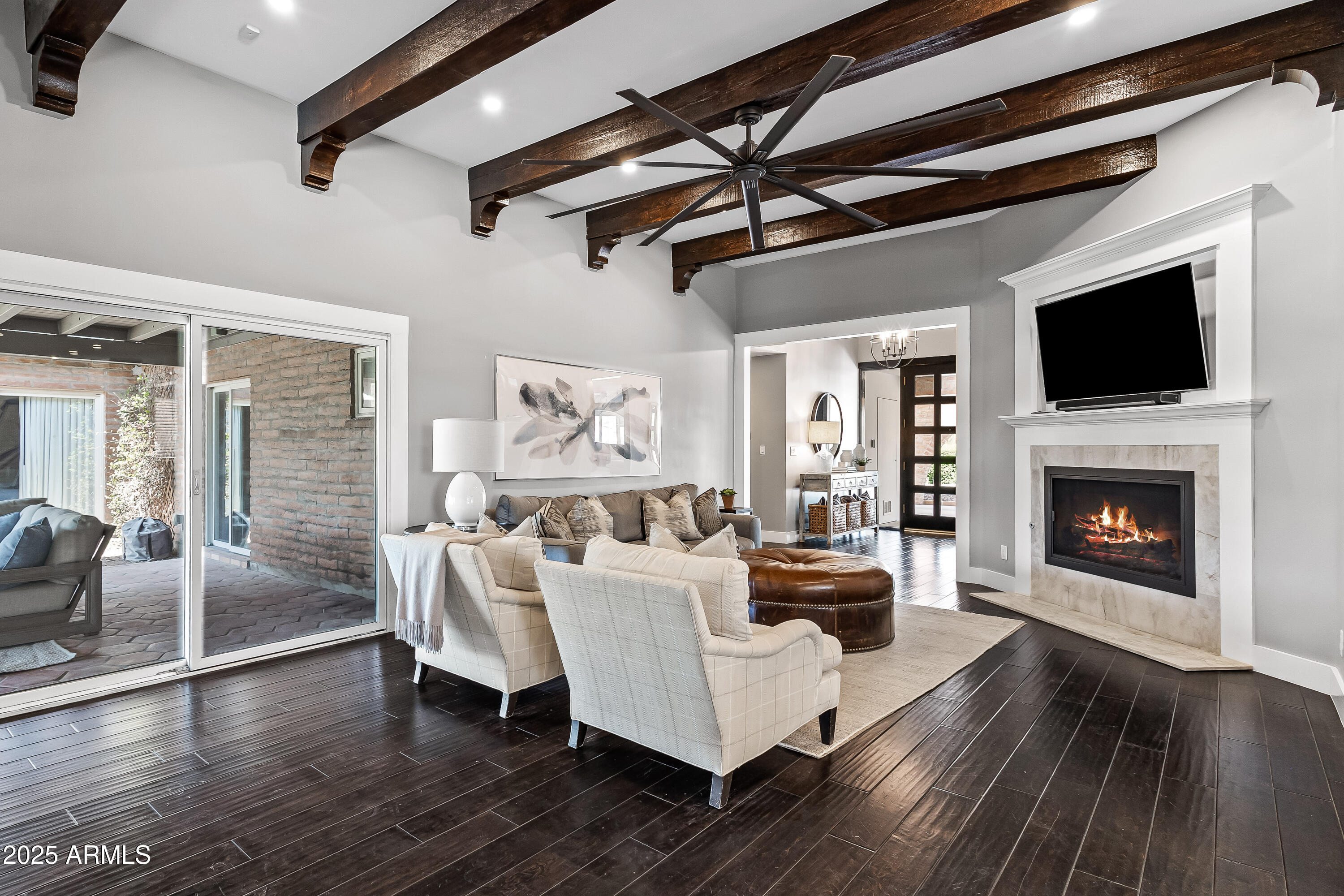 CAMELBACK EAST - Residential