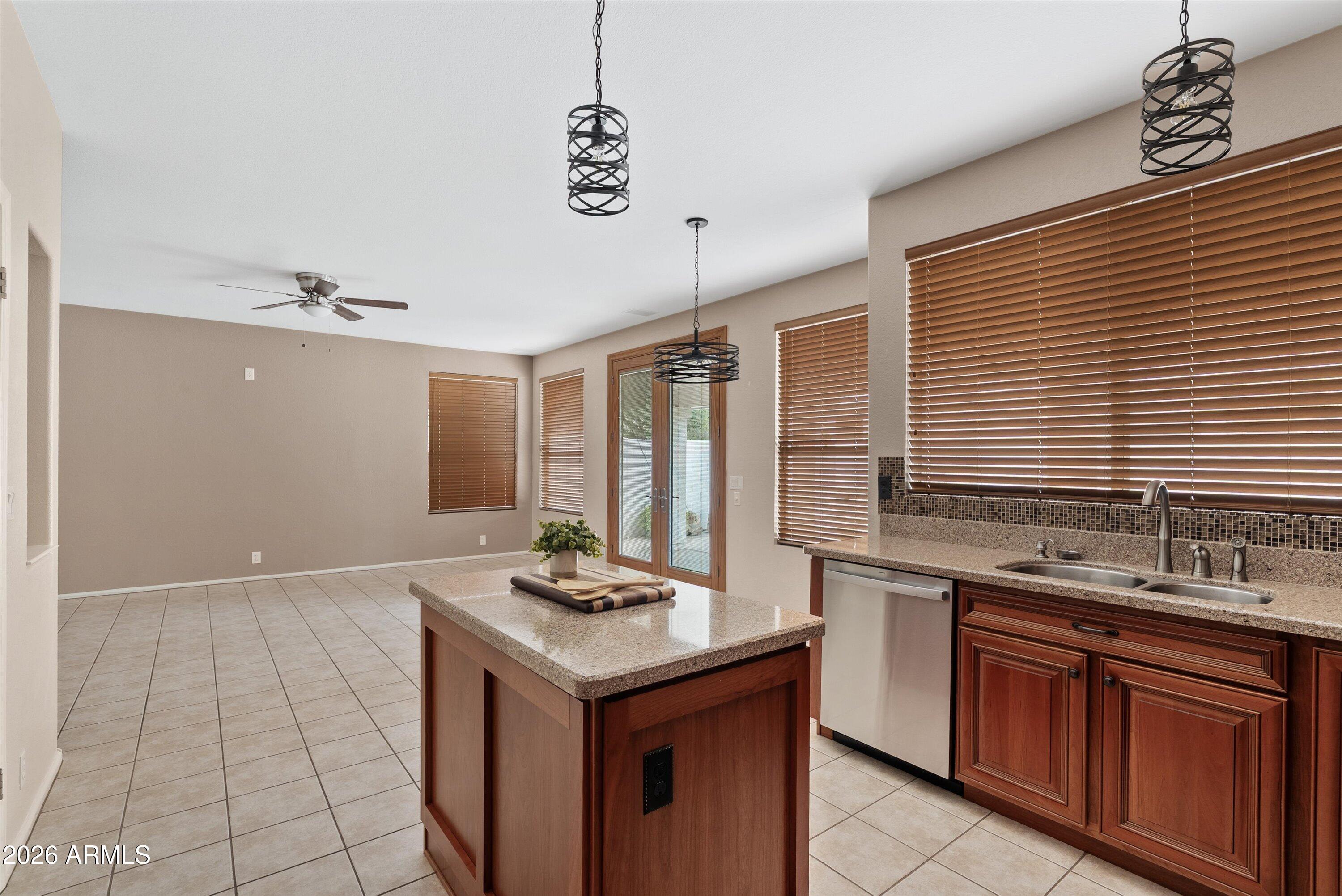 FAIRFAX PARK LOT 1-151 TR A - Residential