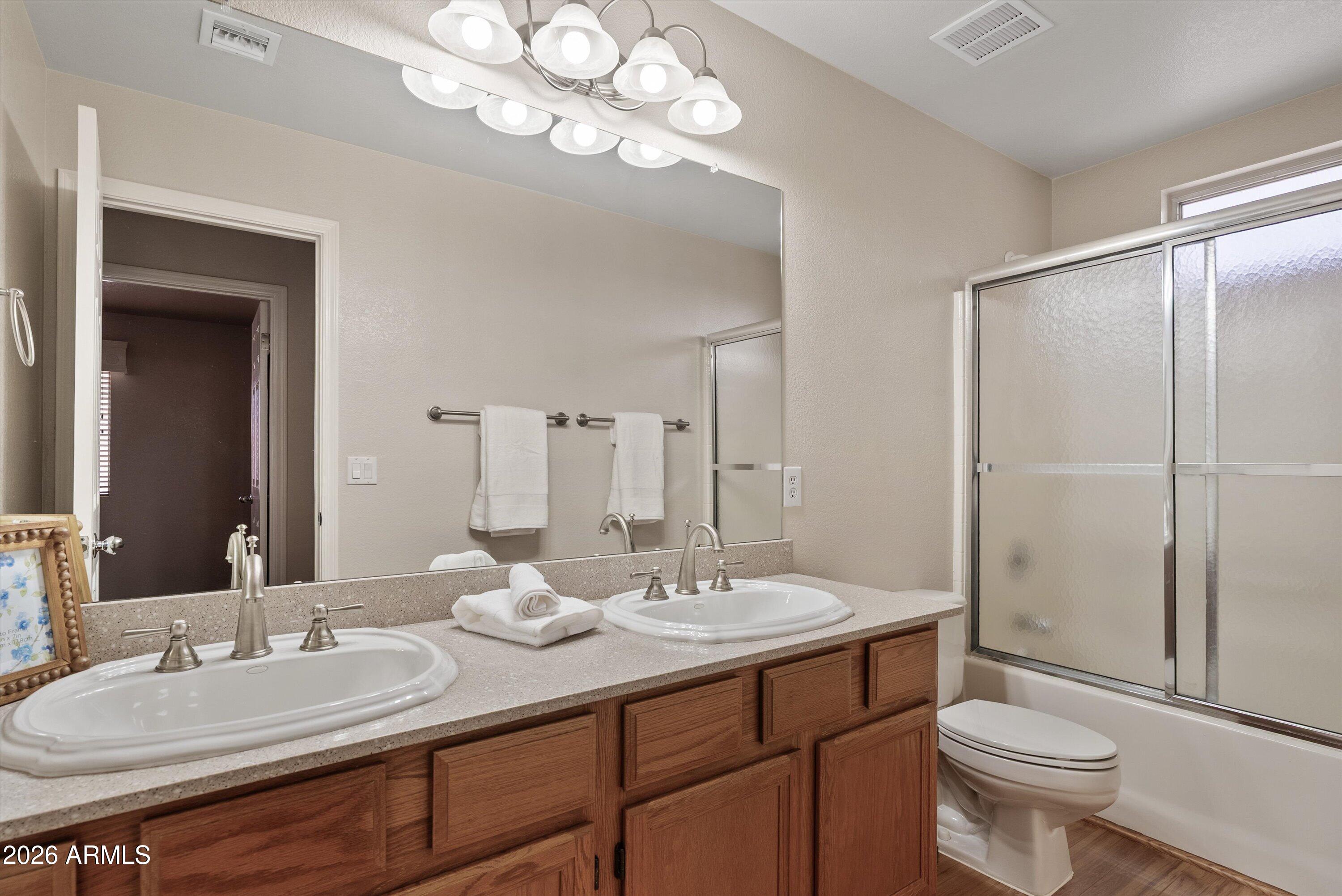 FAIRFAX PARK LOT 1-151 TR A - Residential