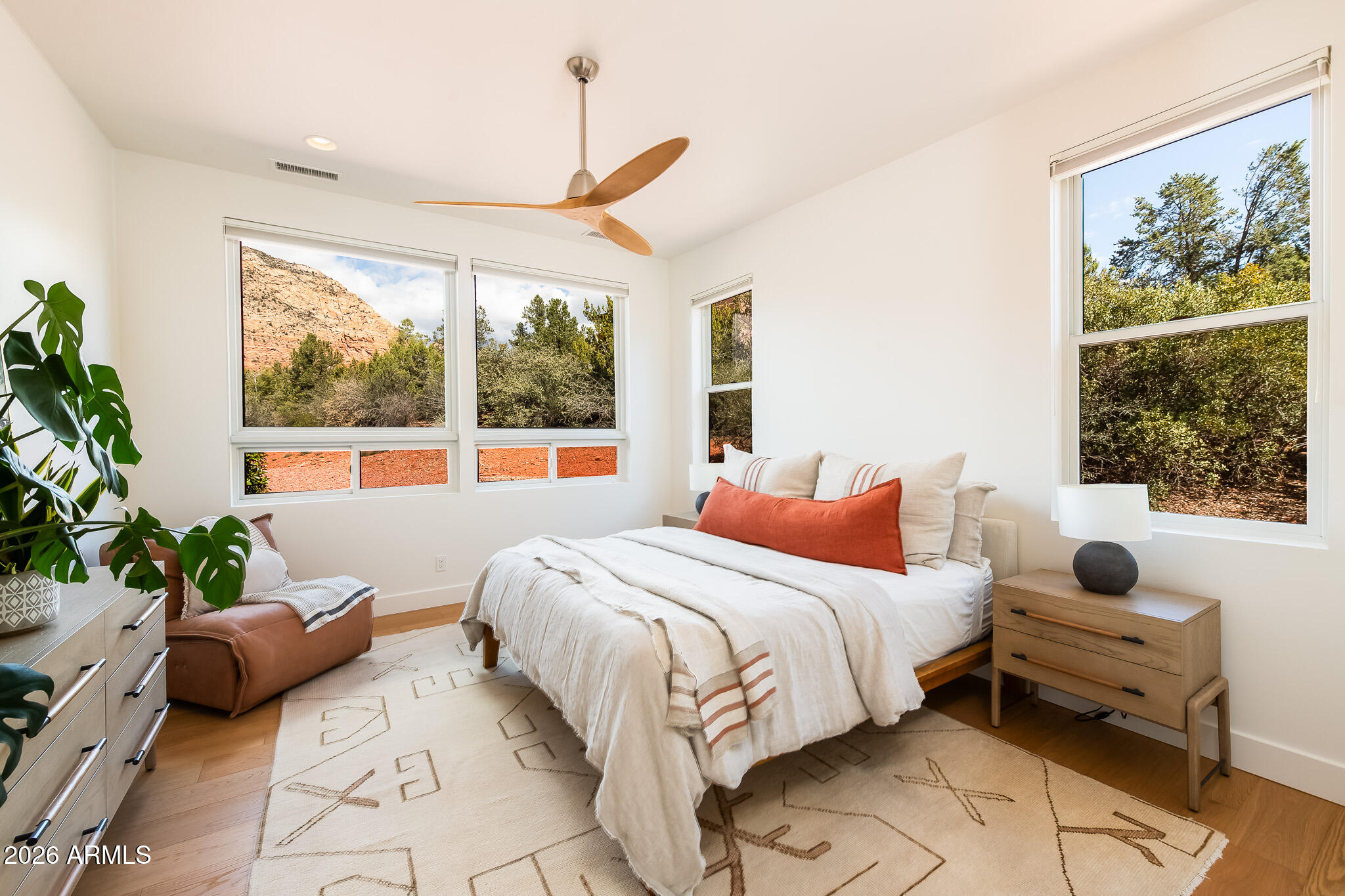 THUNDER MOUNTAIN RANCH - Residential