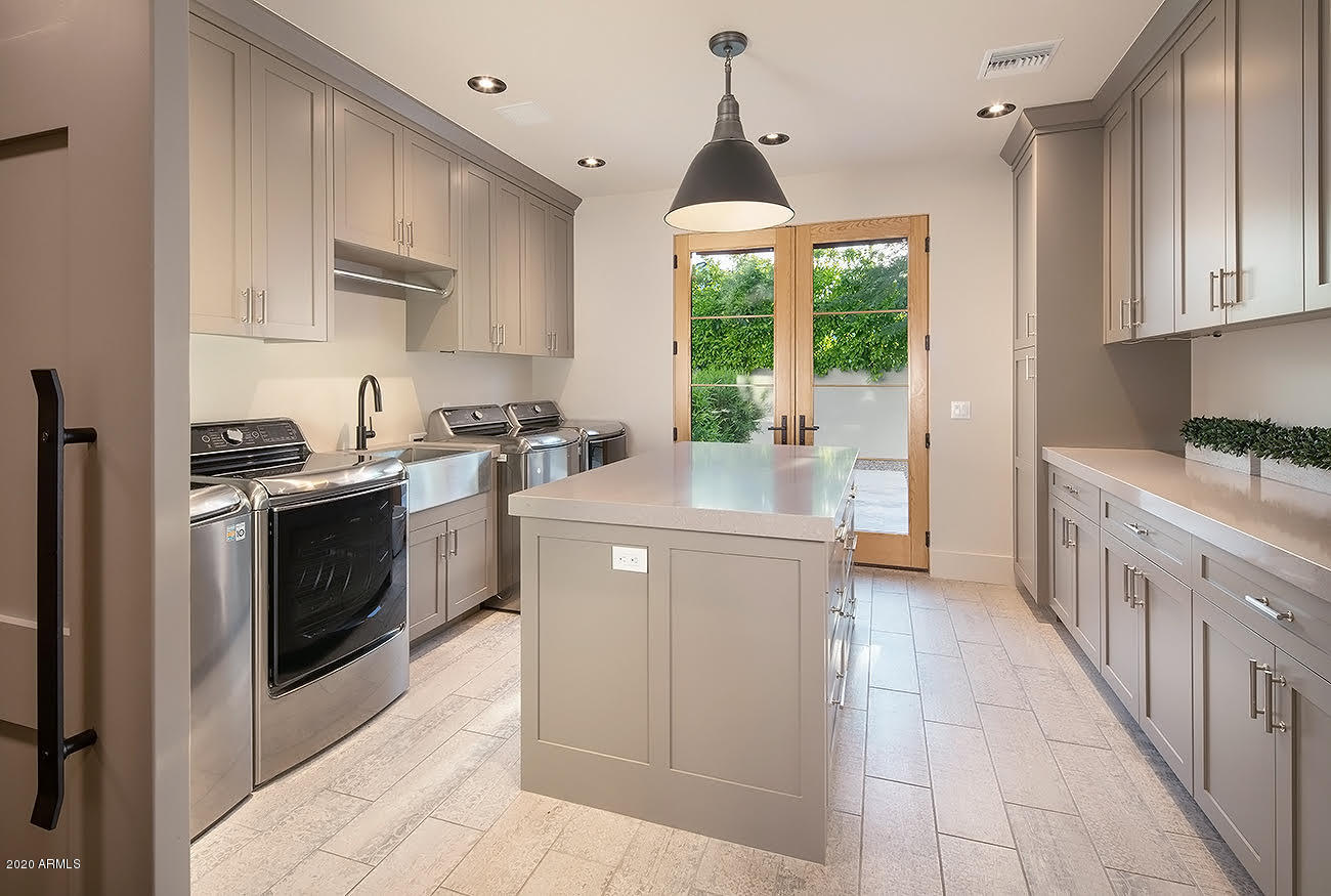 LOMBARDI ESTATES LOT 12 BLOCK 2 REPLAT - Residential