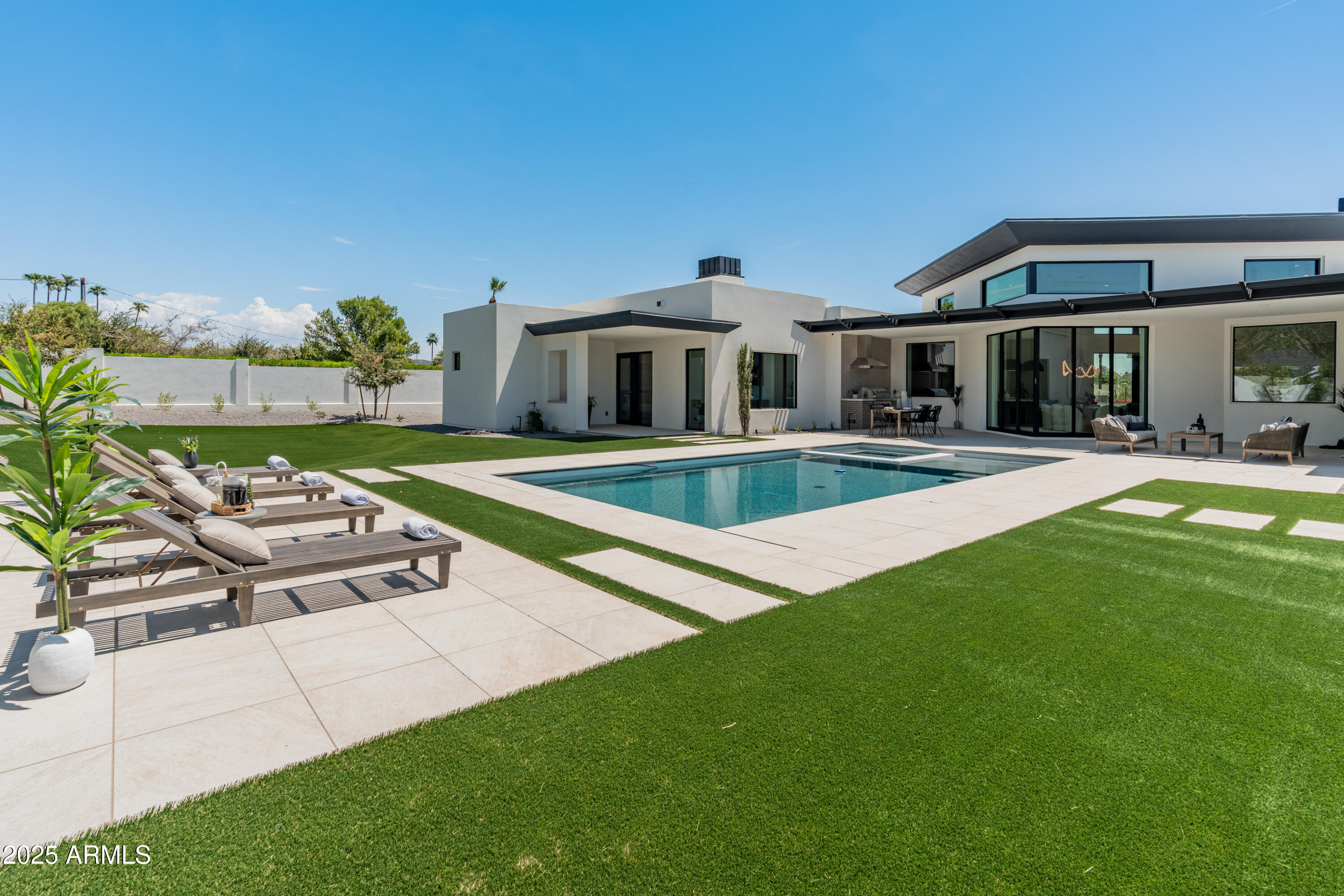 Del Ray Estates - Residential