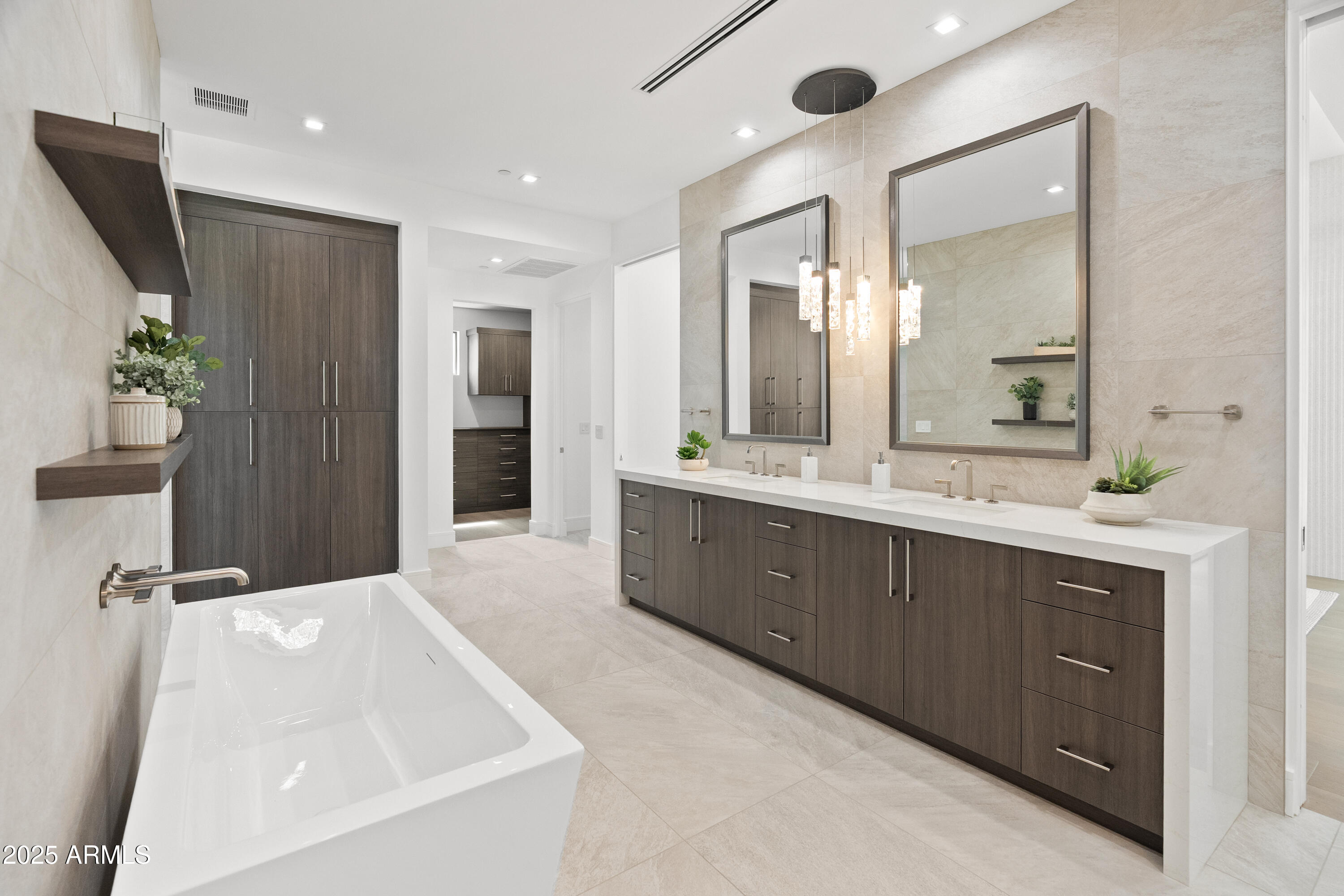 Del Ray Estates - Residential
