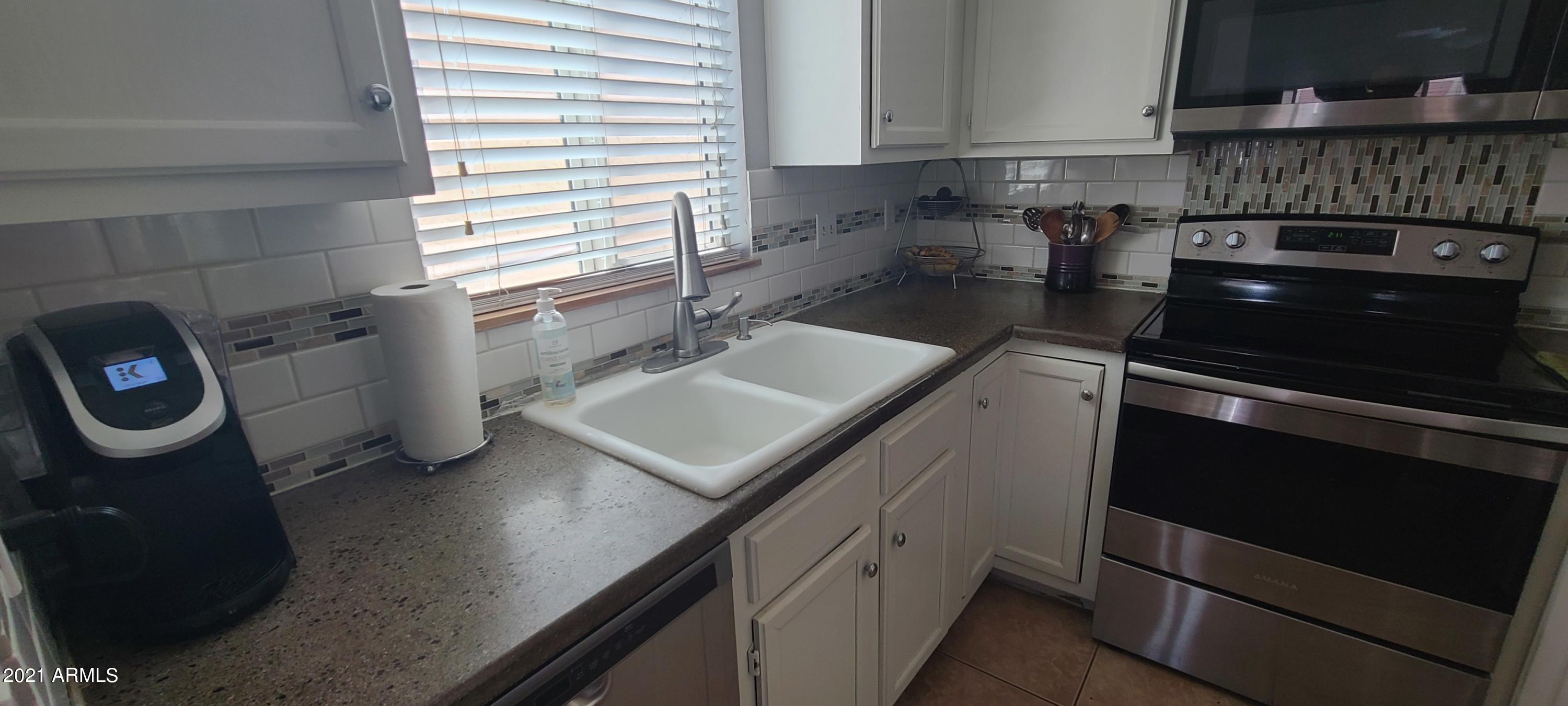 CHARLESTON PLACE DUPLEX CONDOMINIUMS - Residential Lease