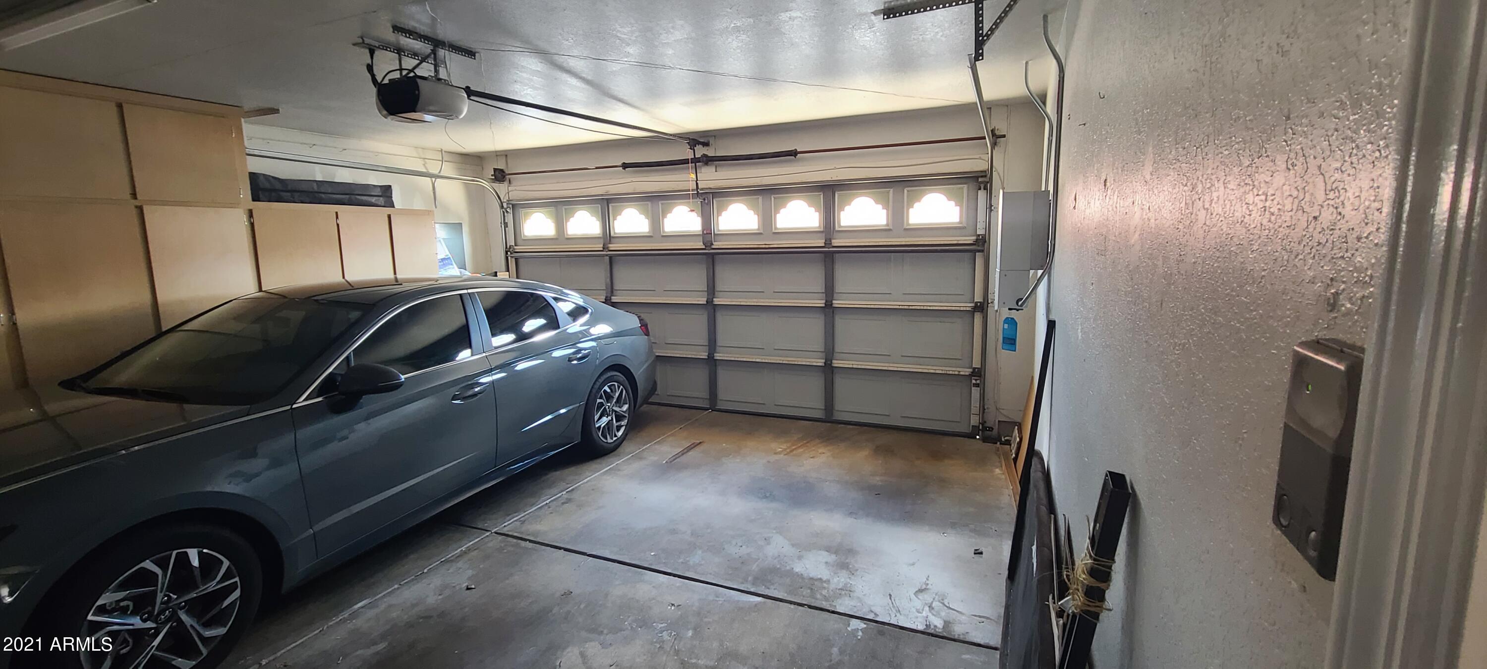 CHARLESTON PLACE DUPLEX CONDOMINIUMS - Residential Lease
