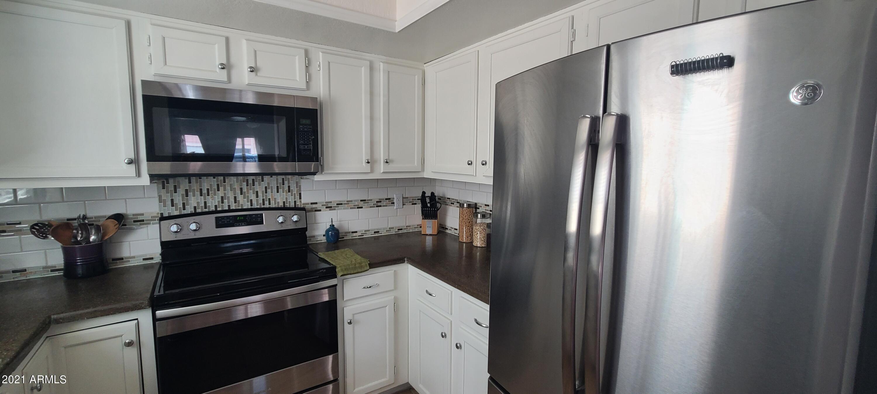 CHARLESTON PLACE DUPLEX CONDOMINIUMS - Residential Lease