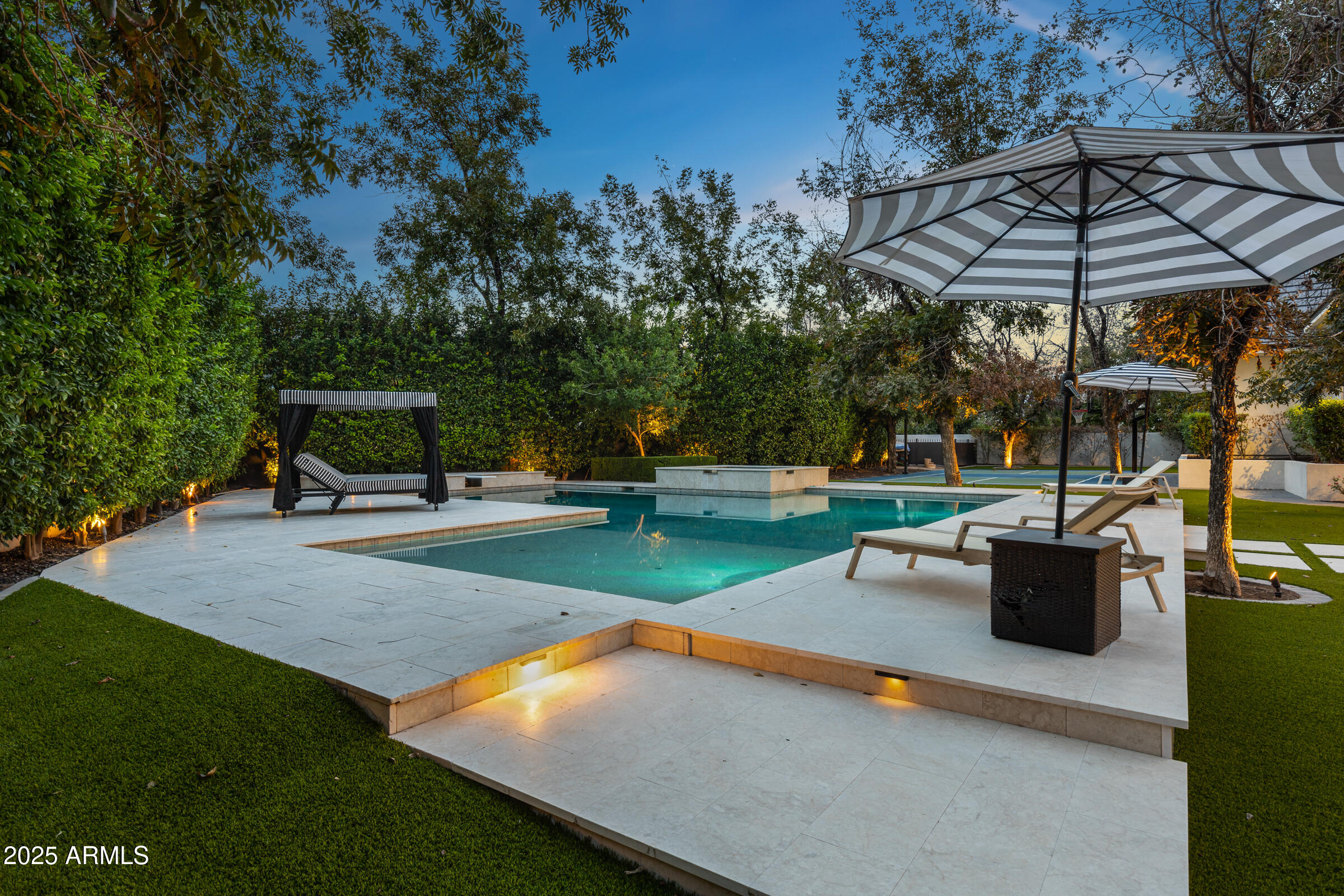 PECAN LIGHTS - Residential
