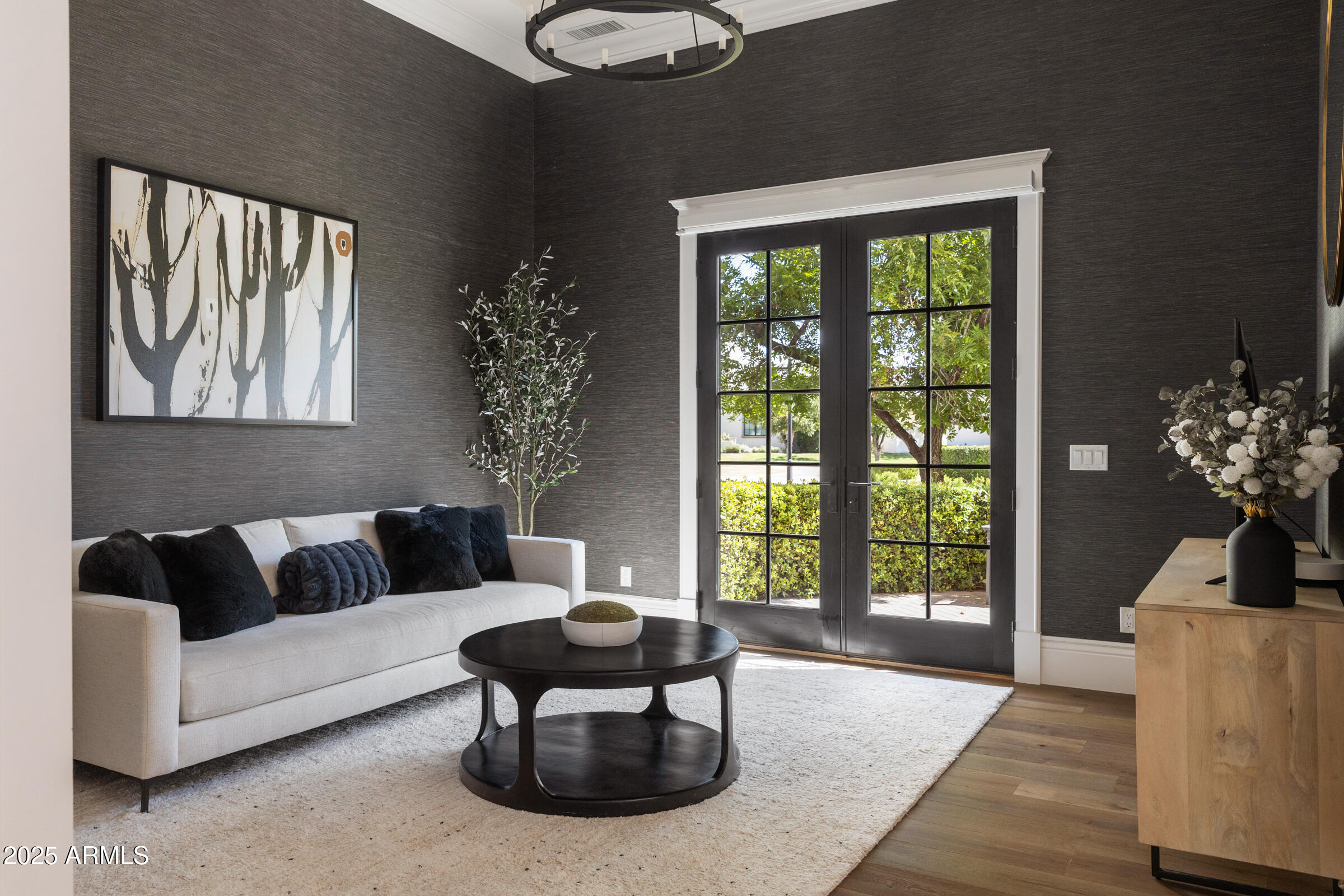 PECAN LIGHTS - Residential