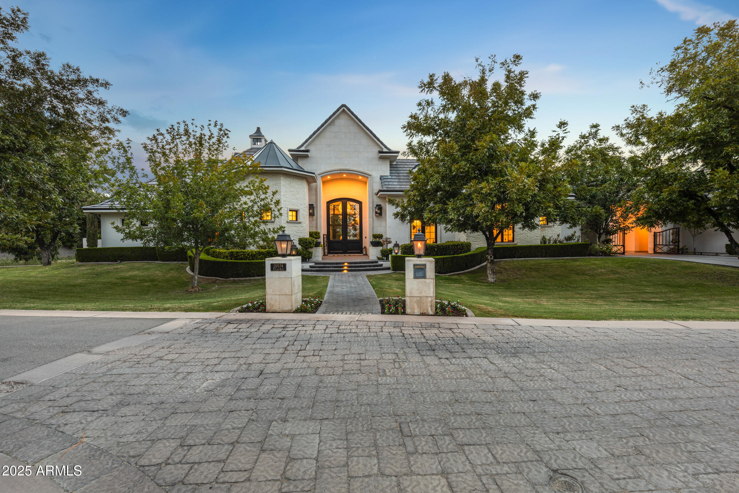 PECAN LIGHTS - Residential
