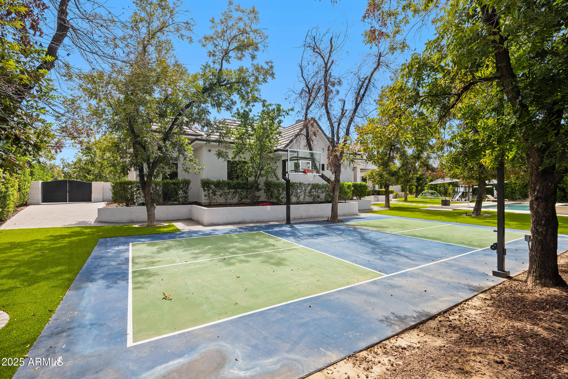 PECAN LIGHTS - Residential