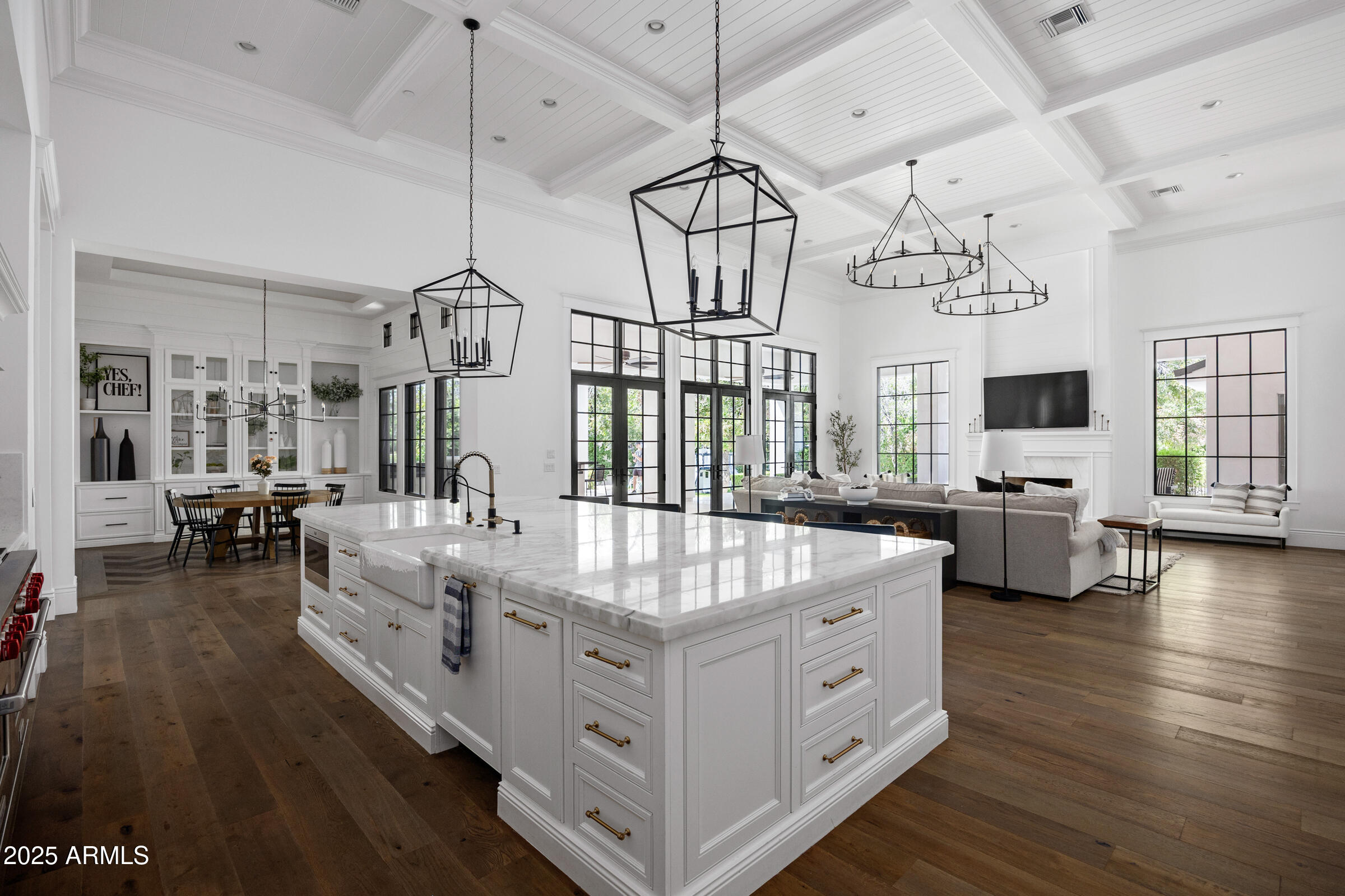 PECAN LIGHTS - Residential