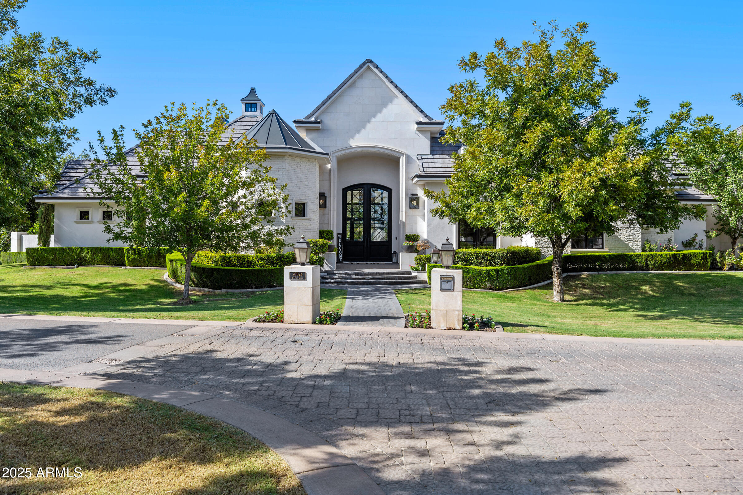 PECAN LIGHTS - Residential