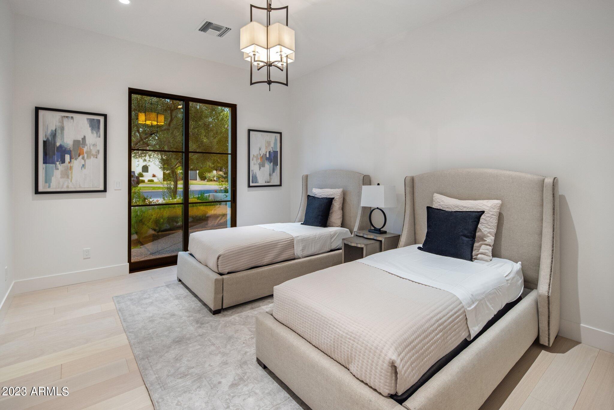 CHENEY ESTATES LOT 1-72 TR A-C D1 D2 E,F - Residential