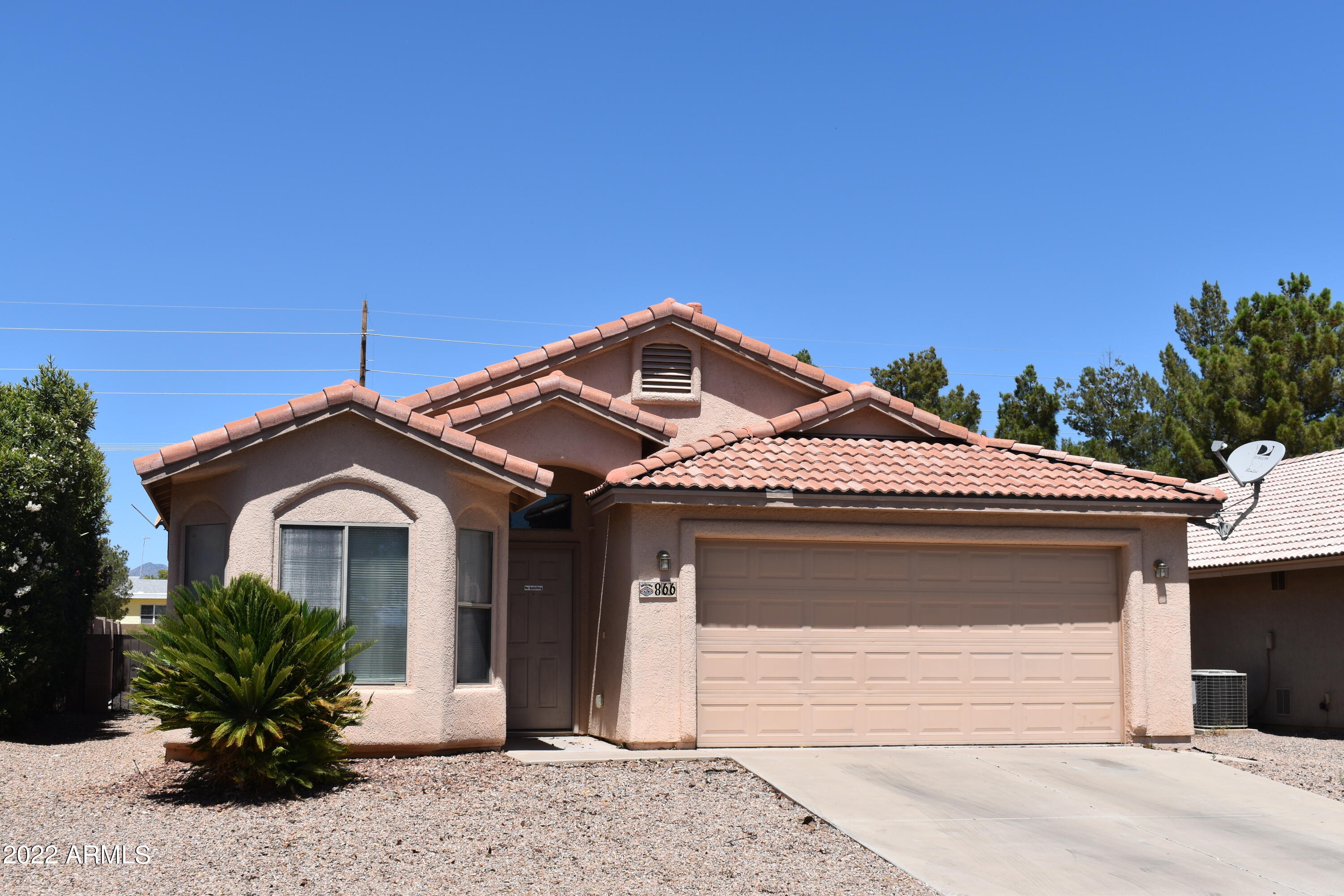 Look no further! Great home in a sought-after neighborhood. Conveniently located near shopping, Canyon Vista medical center, PDS Elementary and Buena High School. Welcoming spacious living room, 3 bedrooms and a FULL master bath with double vanities and separate shower and soaking tub.