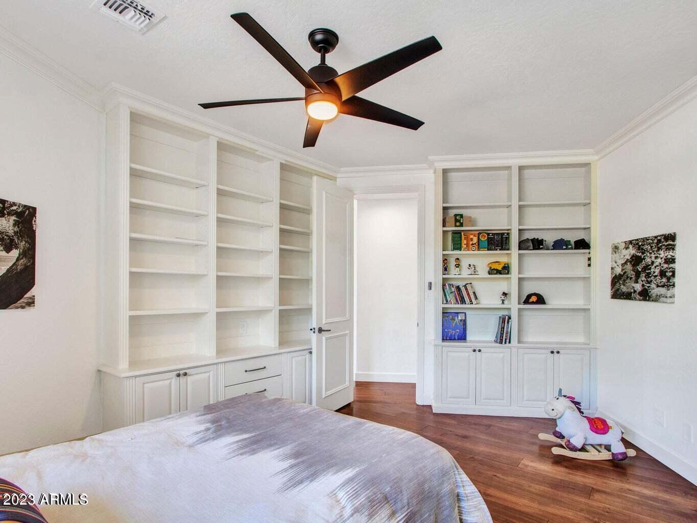 LINCOLN ESTATES - Residential