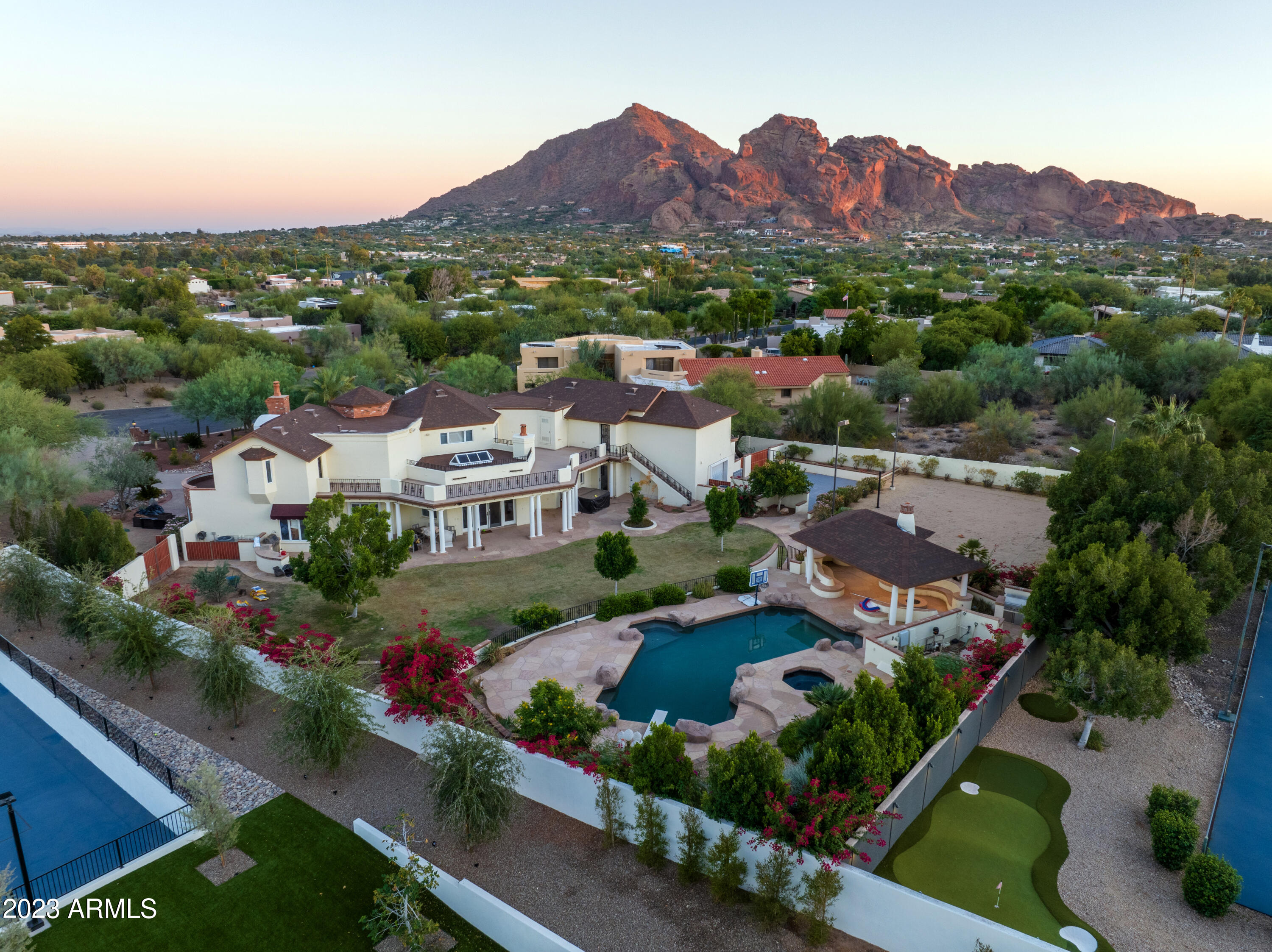 LINCOLN ESTATES - Residential