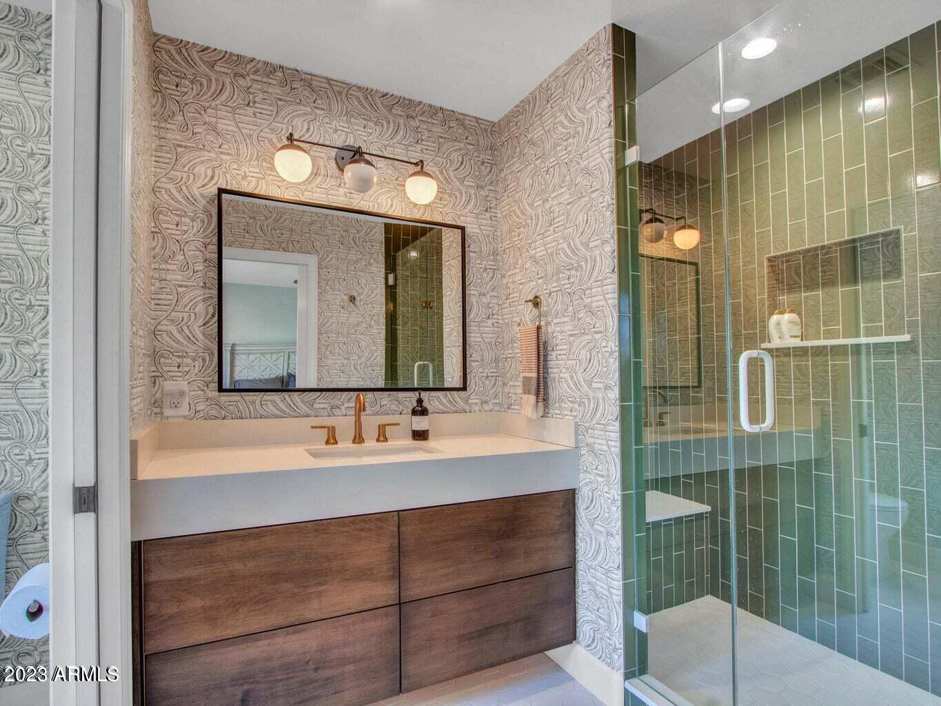 LINCOLN ESTATES - Residential