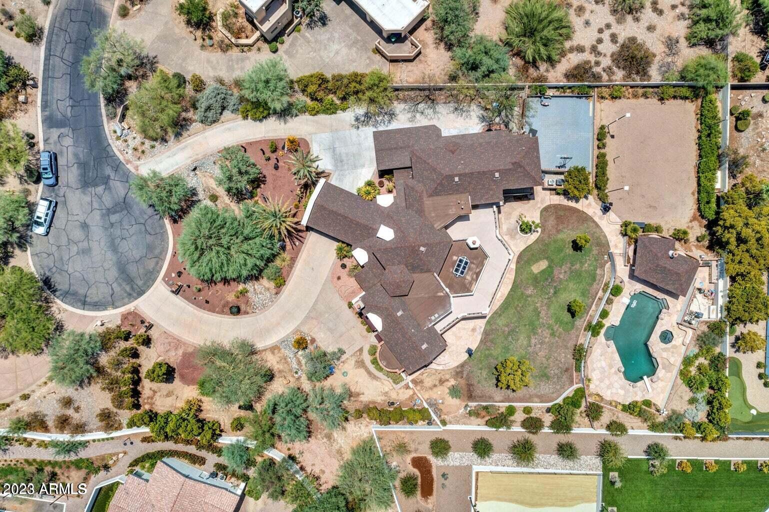 LINCOLN ESTATES - Residential