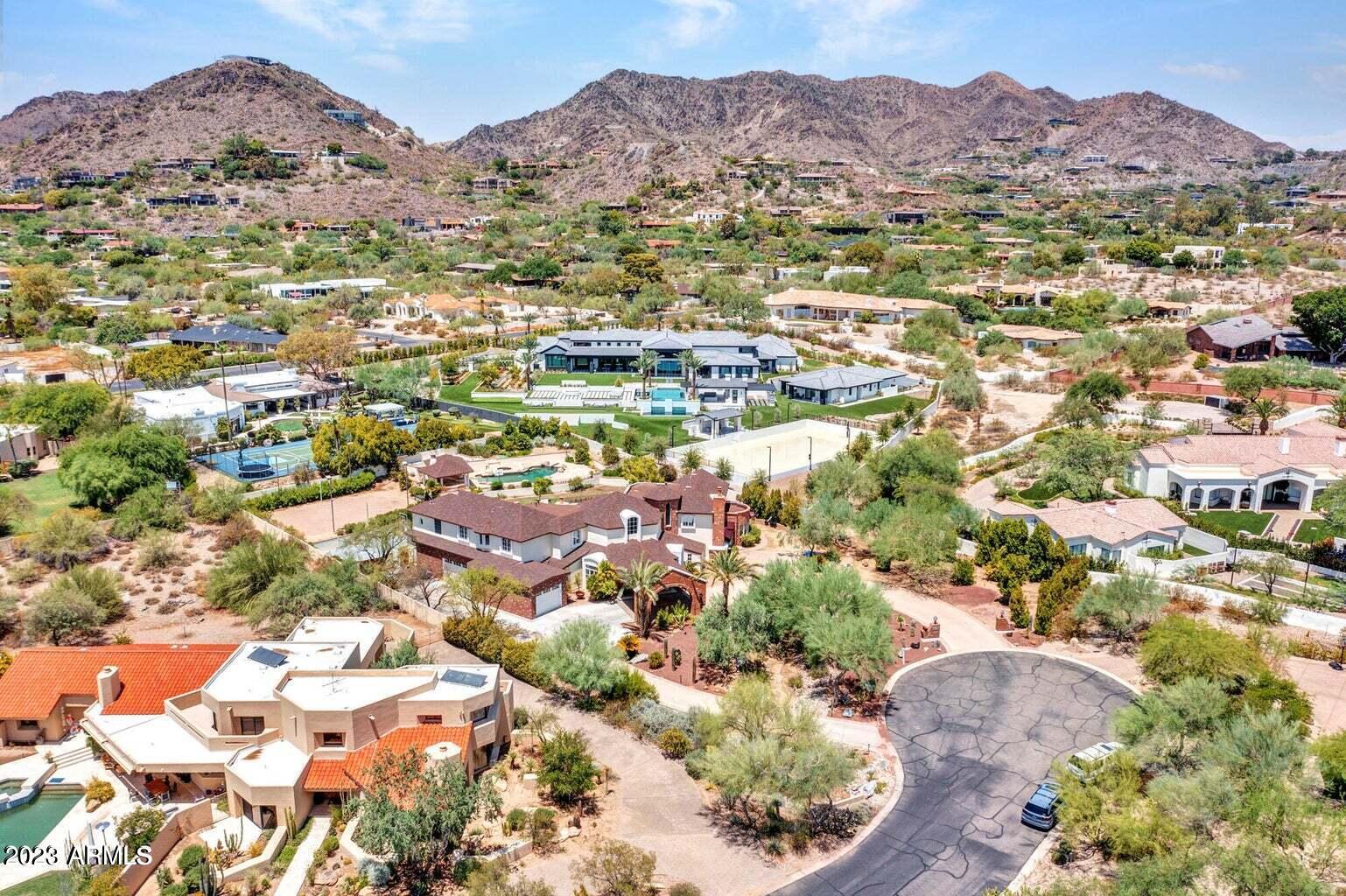 LINCOLN ESTATES - Residential