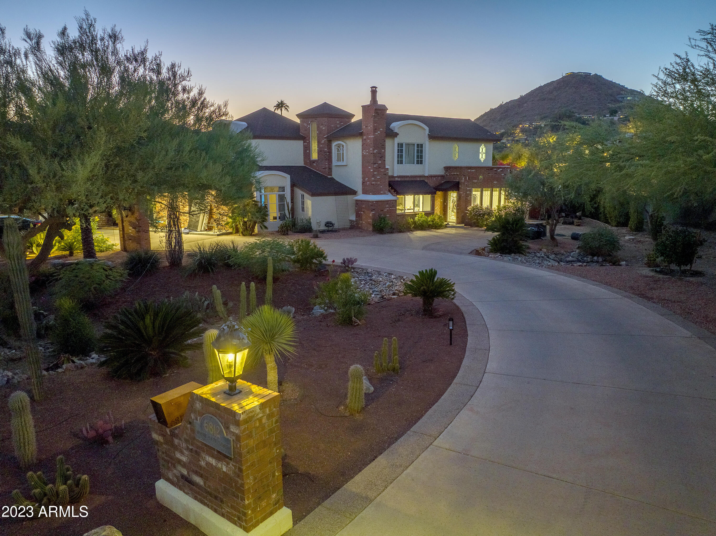 LINCOLN ESTATES - Residential