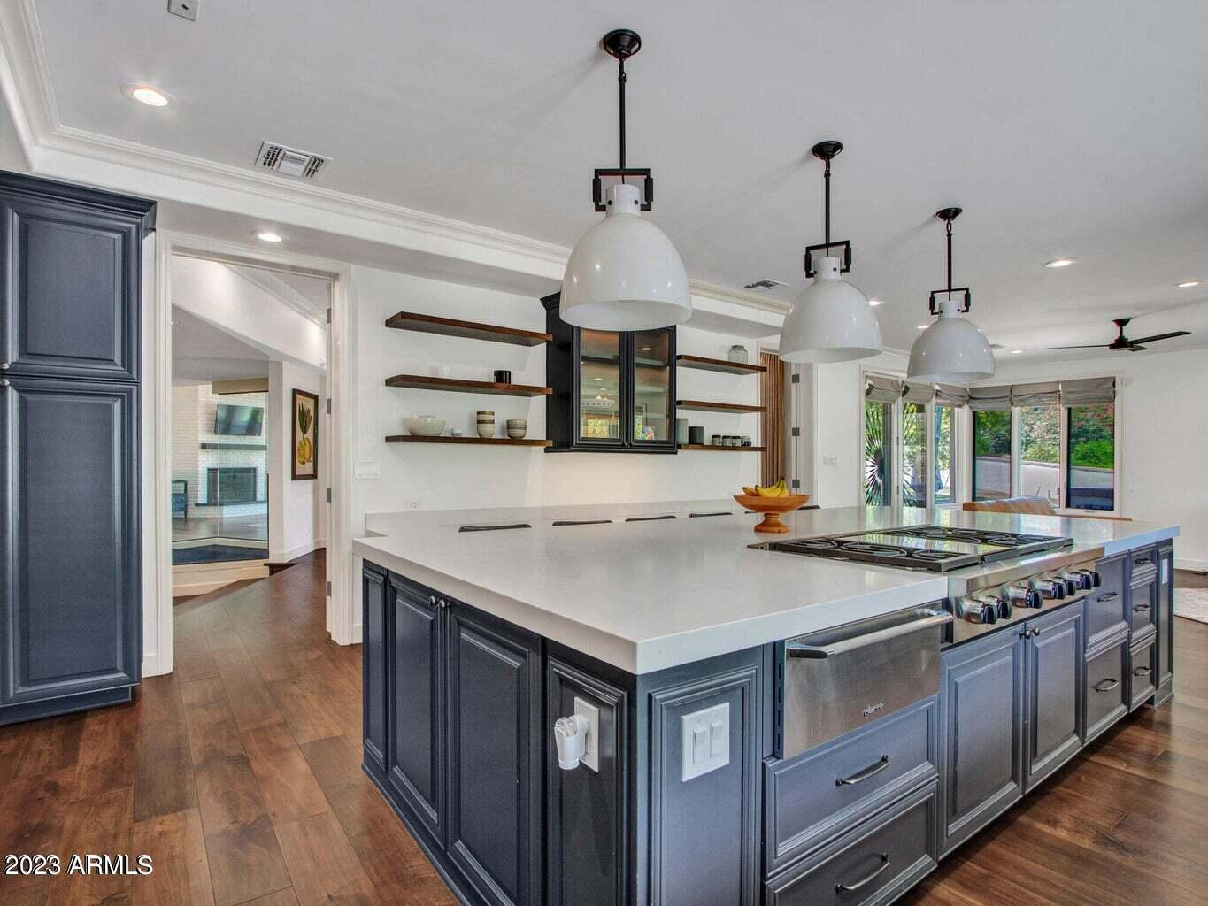 LINCOLN ESTATES - Residential
