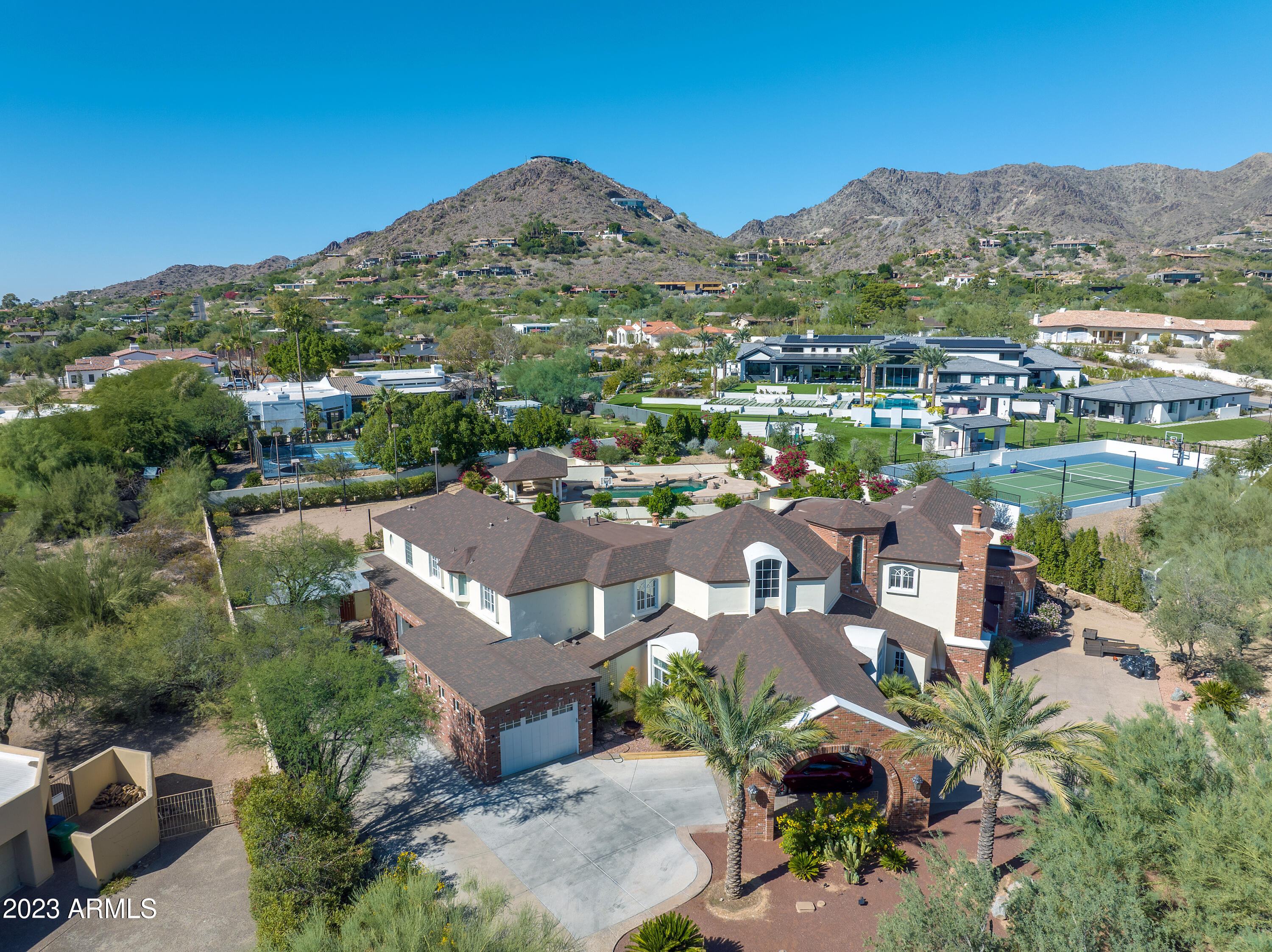 LINCOLN ESTATES - Residential