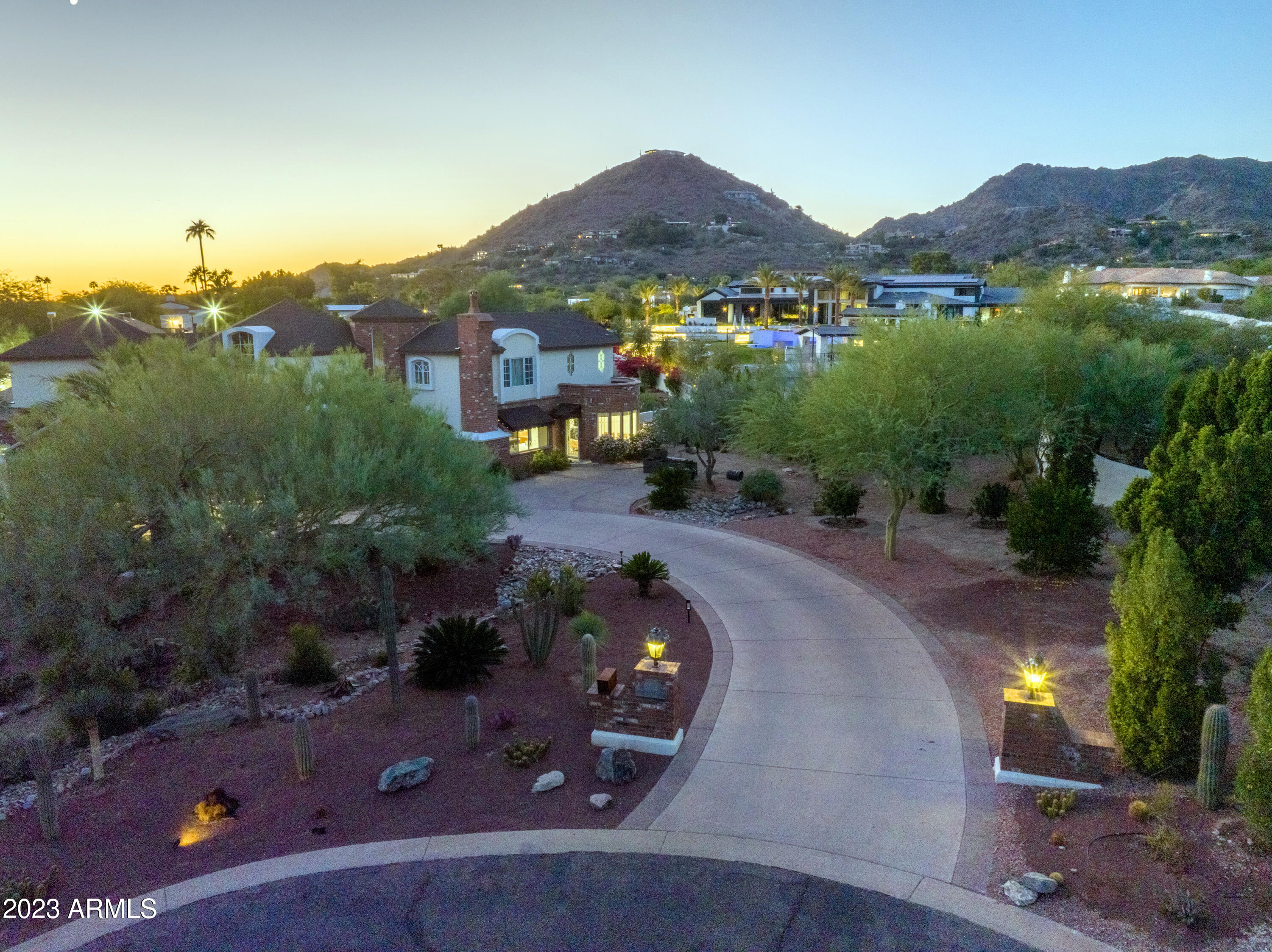 LINCOLN ESTATES - Residential
