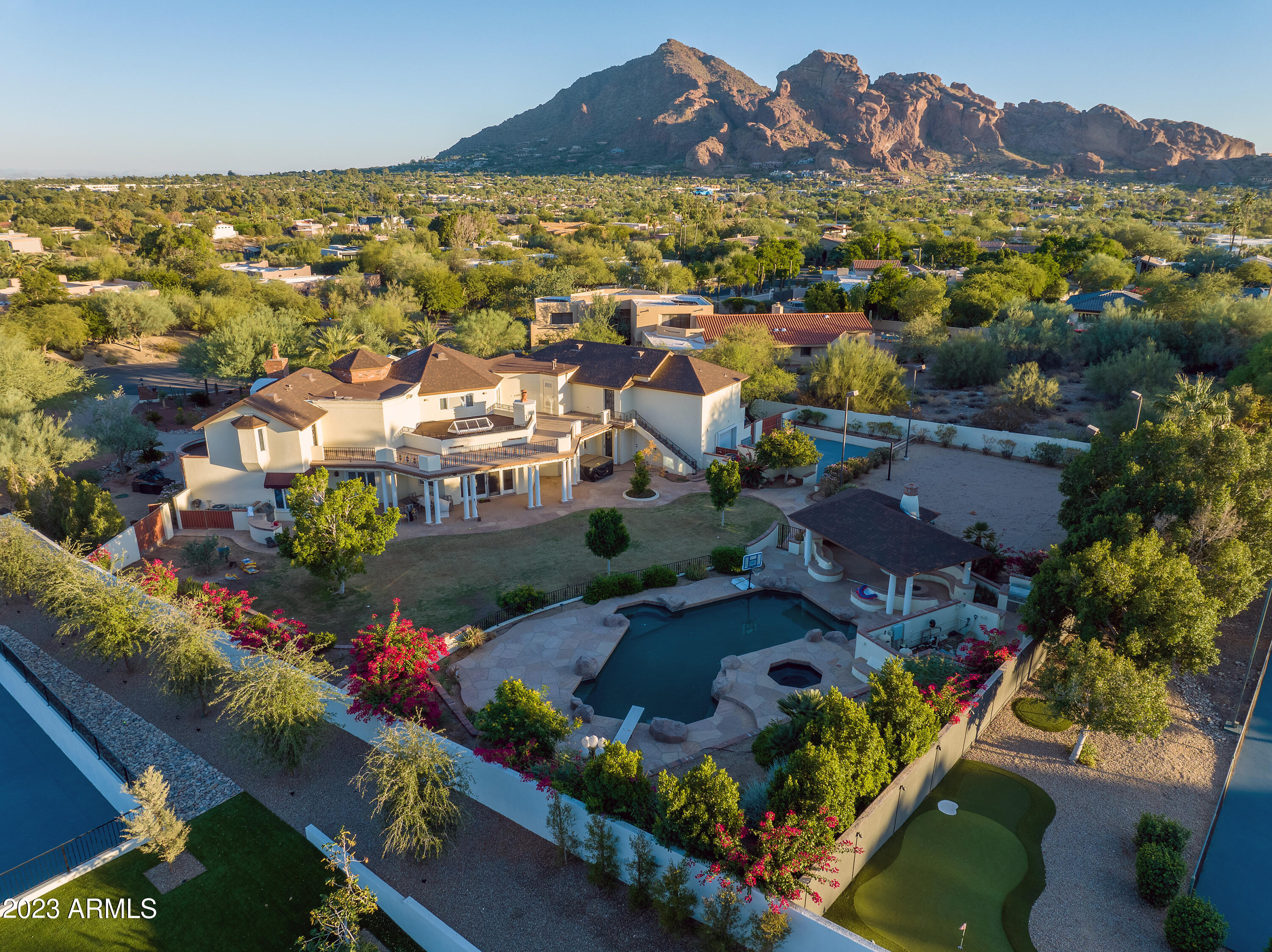 LINCOLN ESTATES - Residential