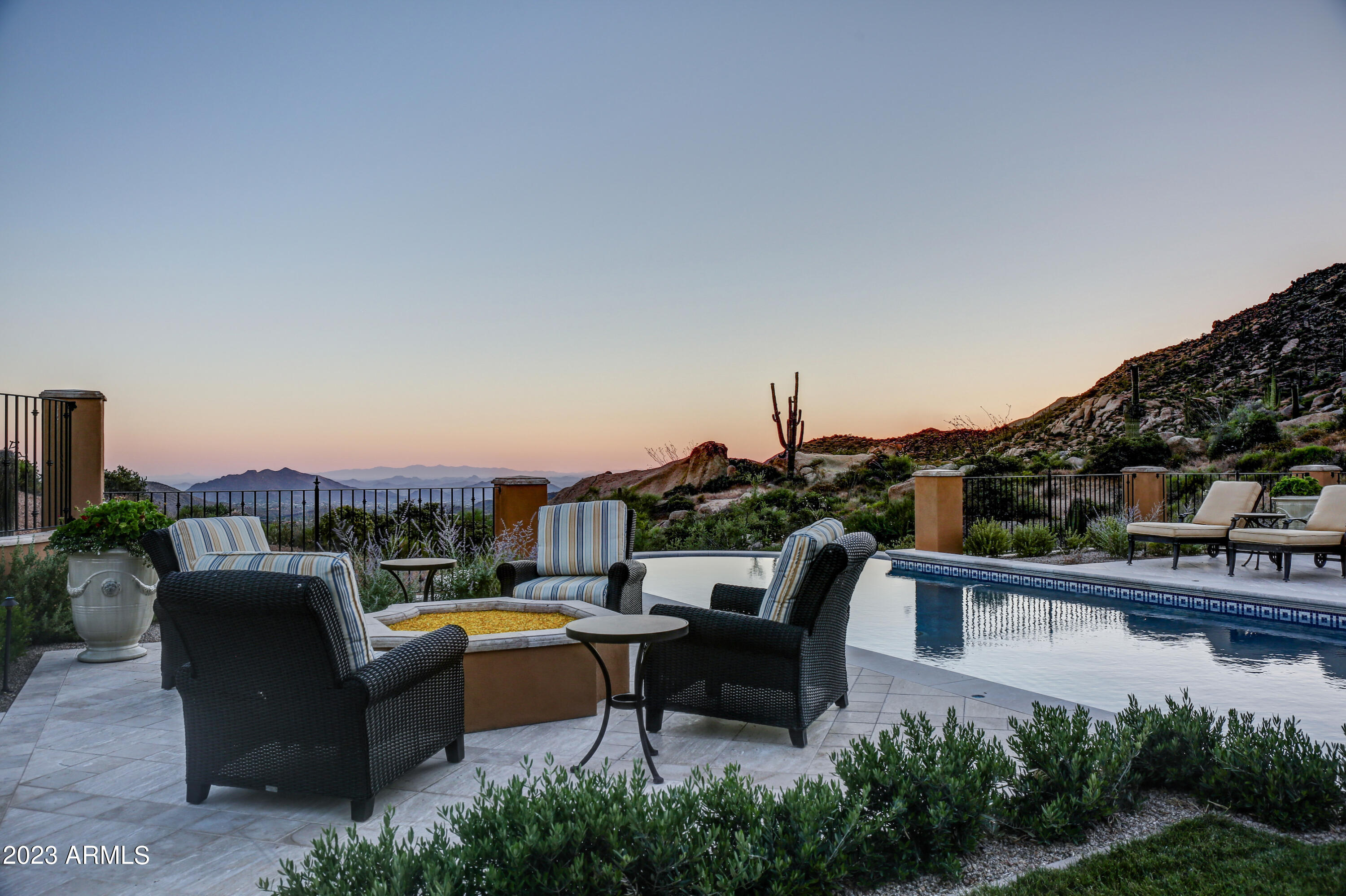 DESERT MOUNTAIN - Residential