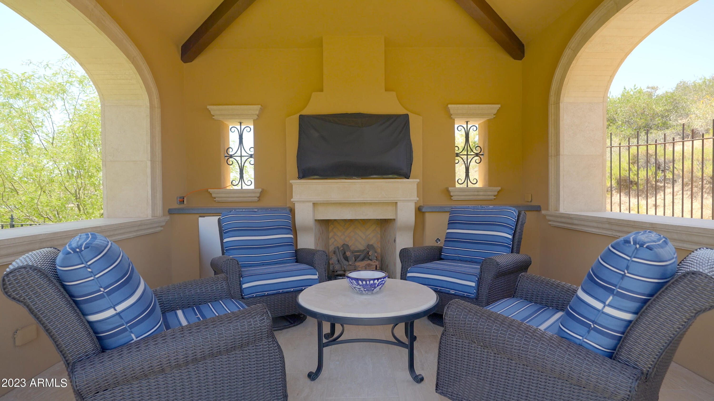 DESERT MOUNTAIN - Residential