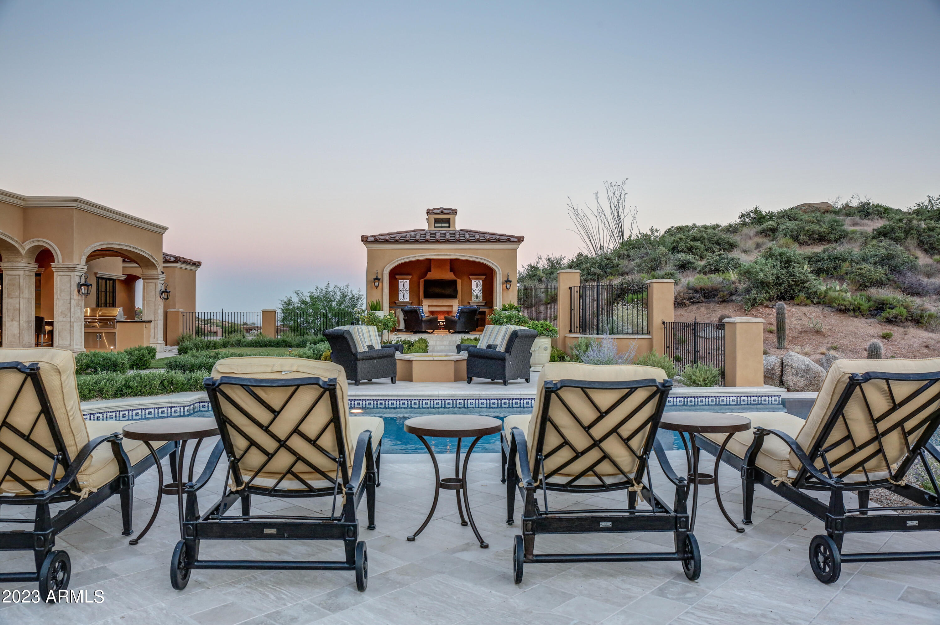 DESERT MOUNTAIN - Residential