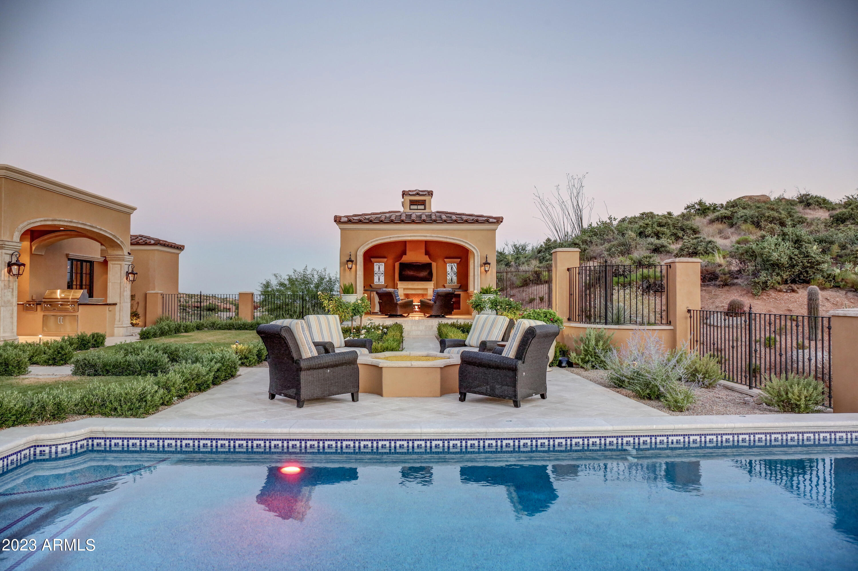 DESERT MOUNTAIN - Residential