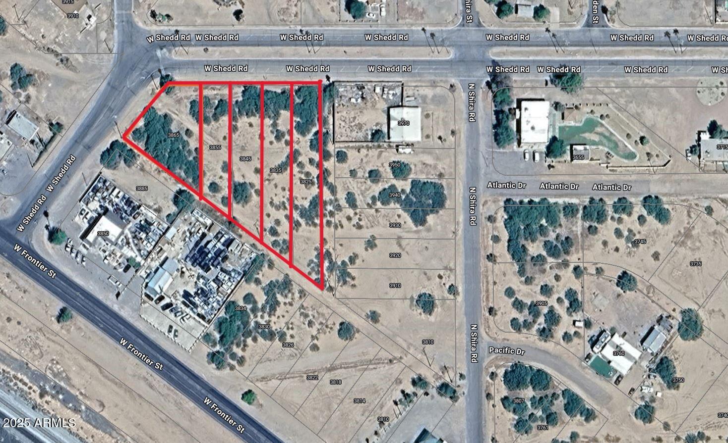 Location, Location, Location!  Incredible investment opportunity. Five commercial lots sold as a package totaling approximately 1.5 acres. Ideally situated on the corner of Shedd Rd, just one block north of Highway 84, this high-visibility location offers approximately 255 feet of frontage on Shedd Rd and access to all utilities.  Zoned C-2 (Community Commercial), the property allows for a wide range of permitted uses including grocery stores, restaurants, professional offices, daycares, churches, and drive-thru facilities.
Endless potential in a rapidly growing area. Don't miss out!