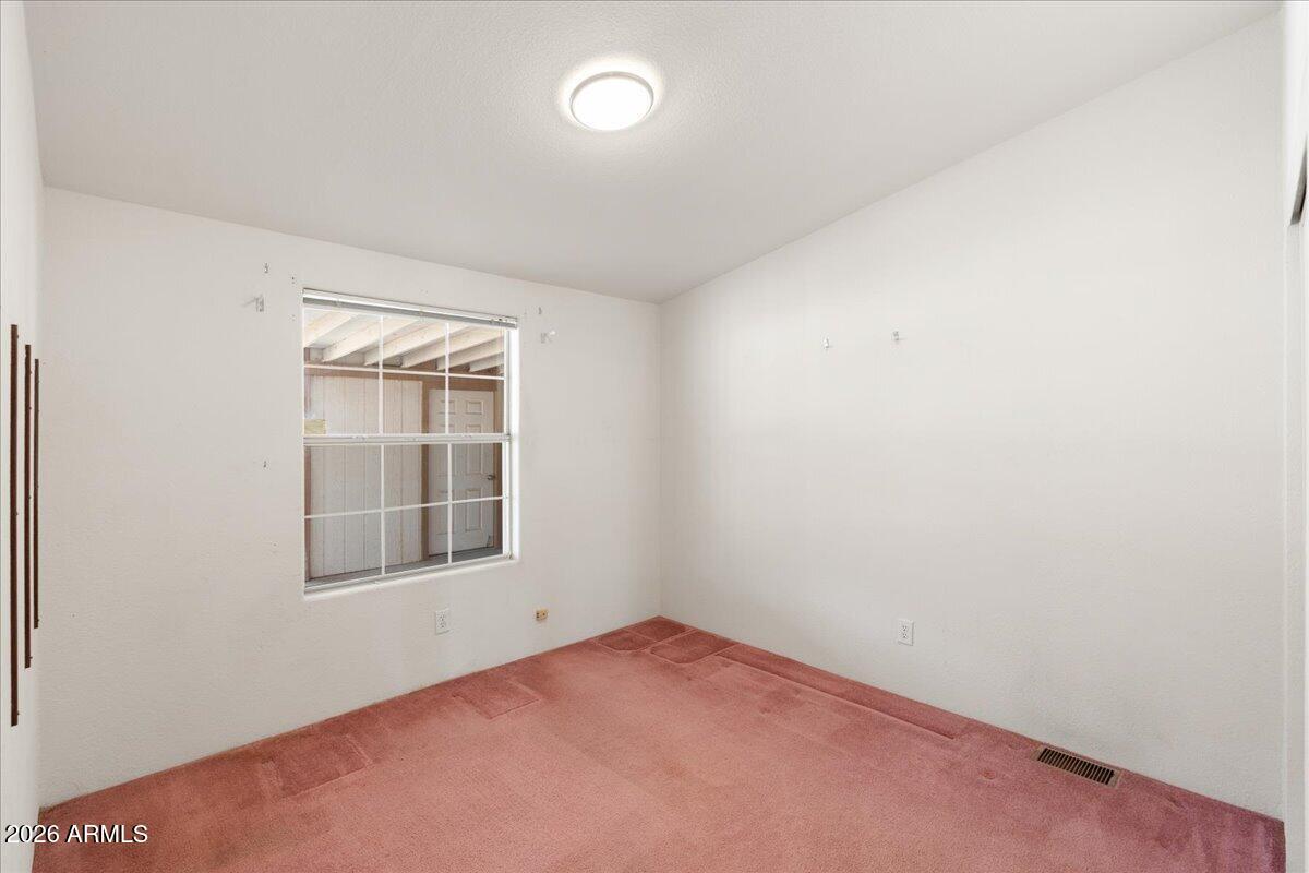 MINGUS SHADOWS UNIT 3 - Residential