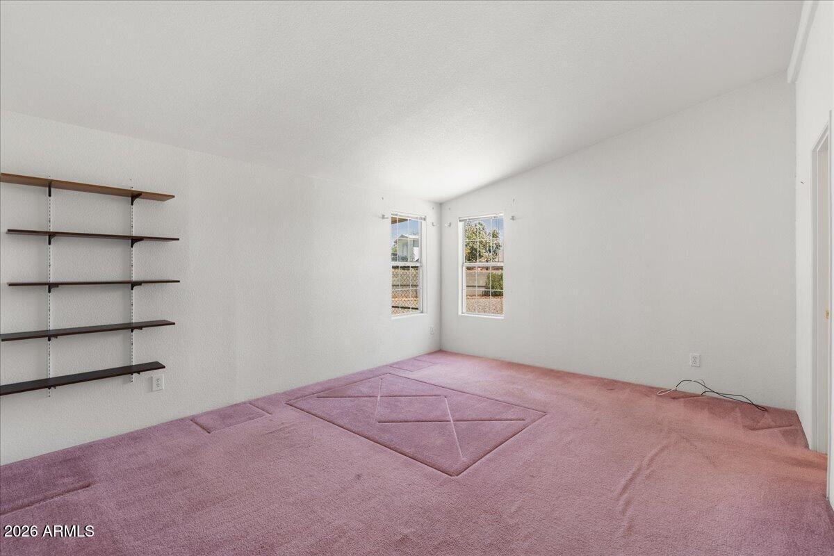 MINGUS SHADOWS UNIT 3 - Residential