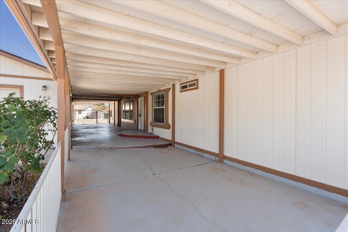 MINGUS SHADOWS UNIT 3 - Residential