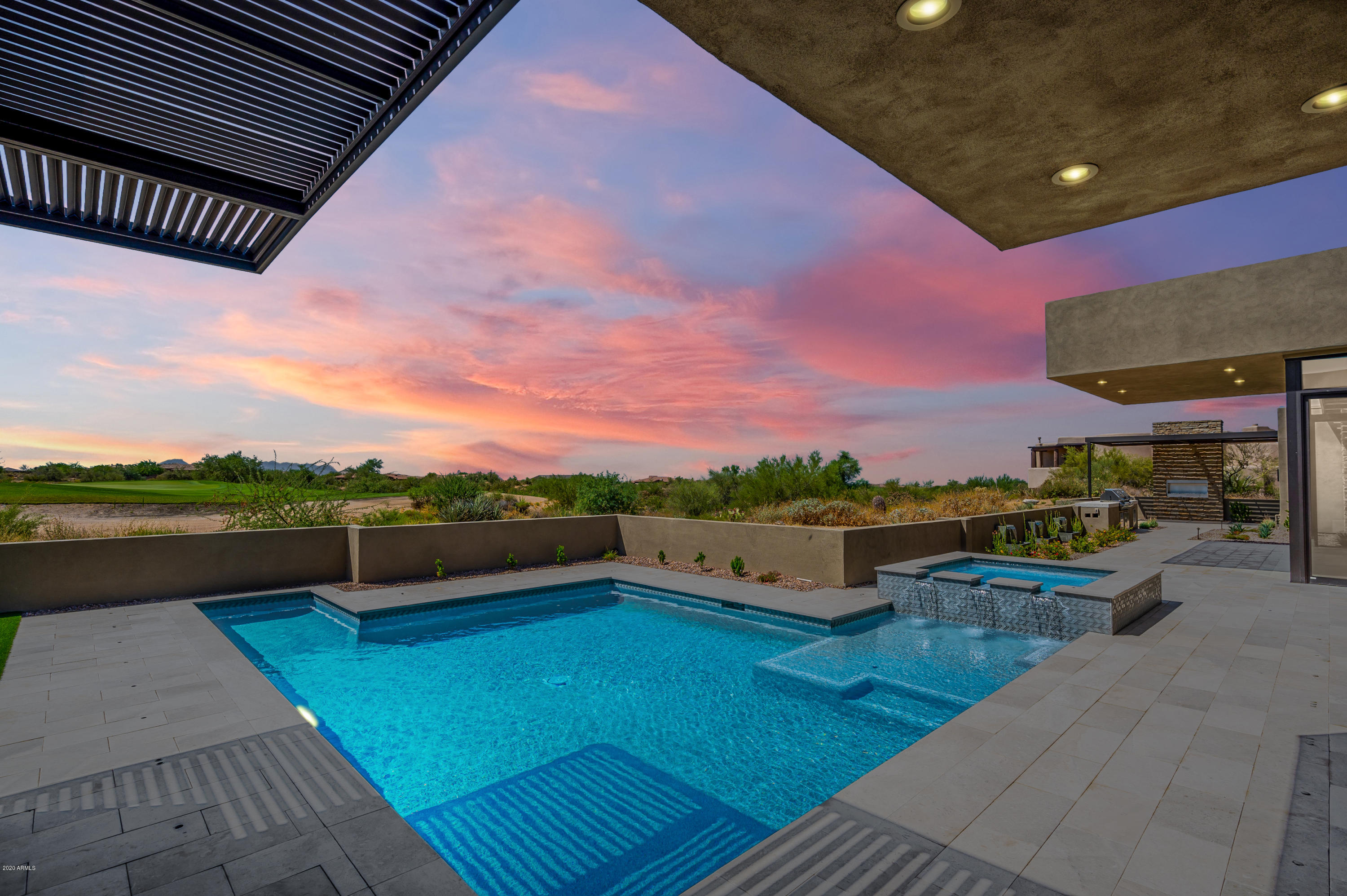 DESERT MOUNTAIN PHASE 1 UNIT 2 LOT 206-335 TR A - Residential