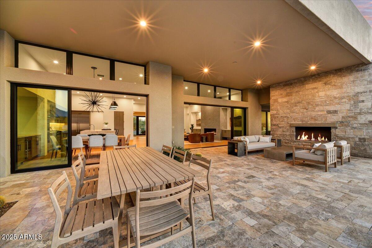 DESERT MOUNTAIN PHASE 1 UNIT 2 LOT 206-335 TR A - Residential