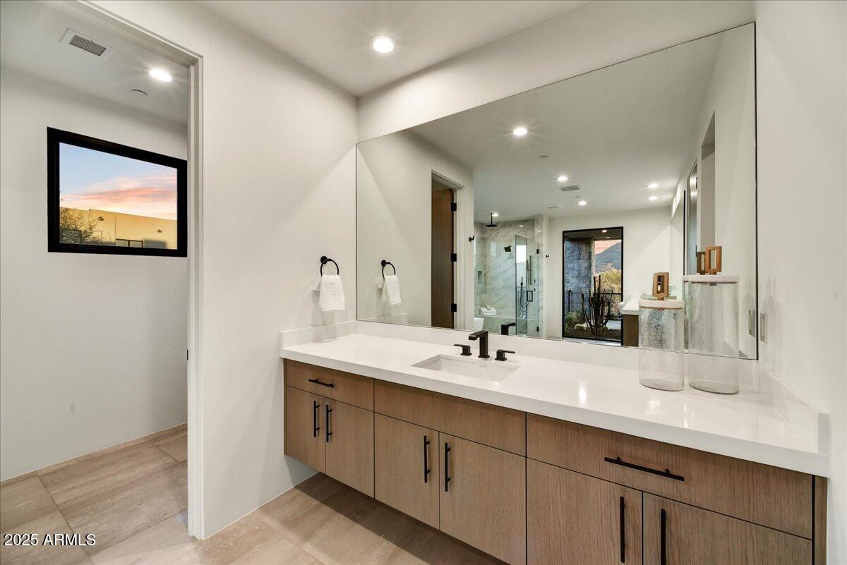 DESERT MOUNTAIN PHASE 1 UNIT 2 LOT 206-335 TR A - Residential