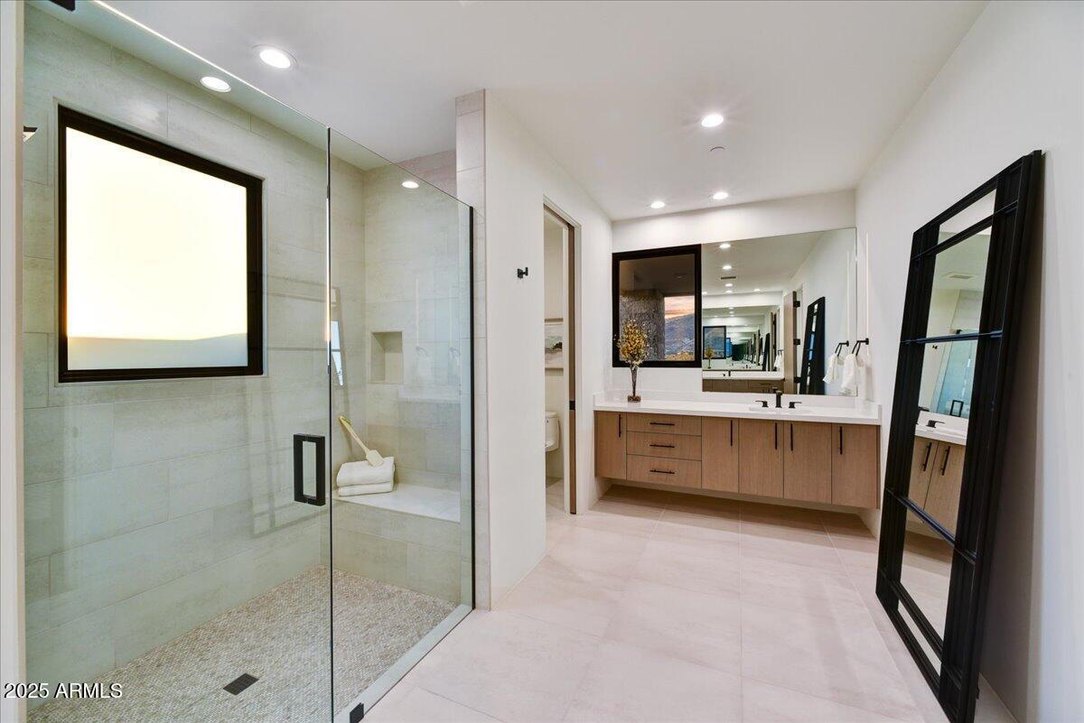 DESERT MOUNTAIN PHASE 1 UNIT 2 LOT 206-335 TR A - Residential