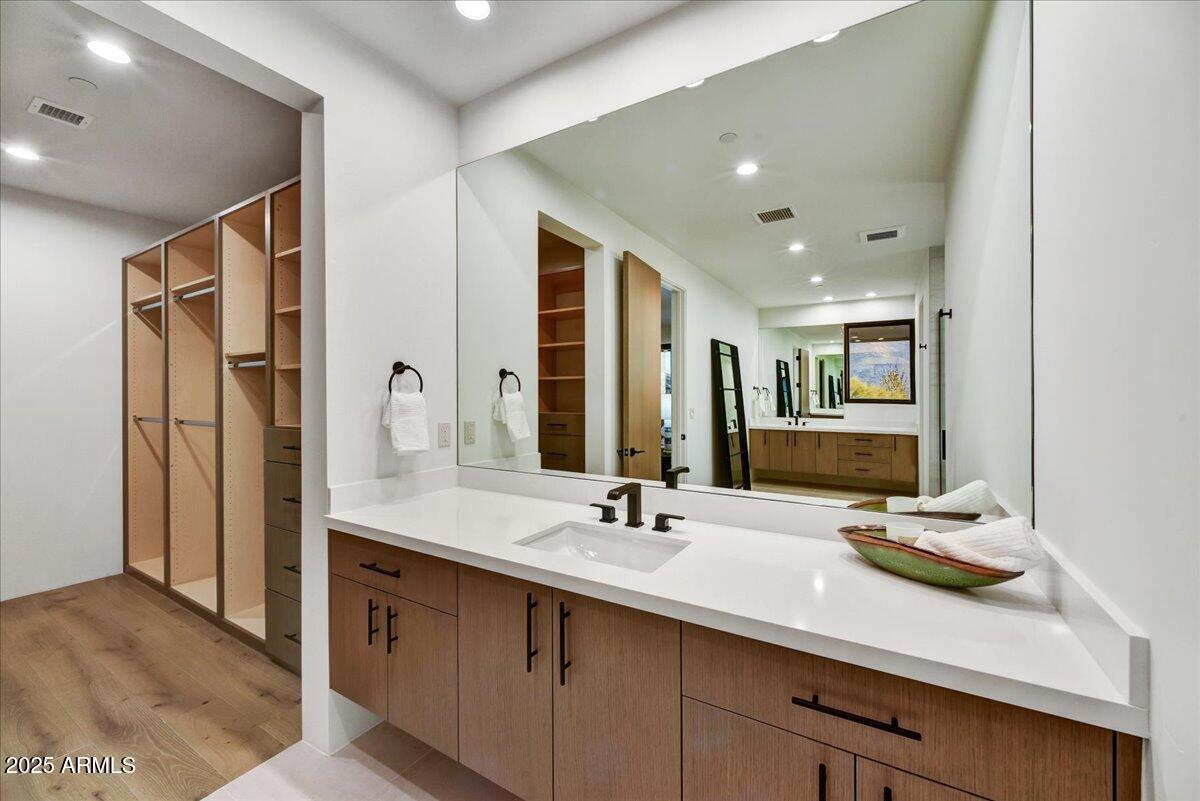 DESERT MOUNTAIN PHASE 1 UNIT 2 LOT 206-335 TR A - Residential